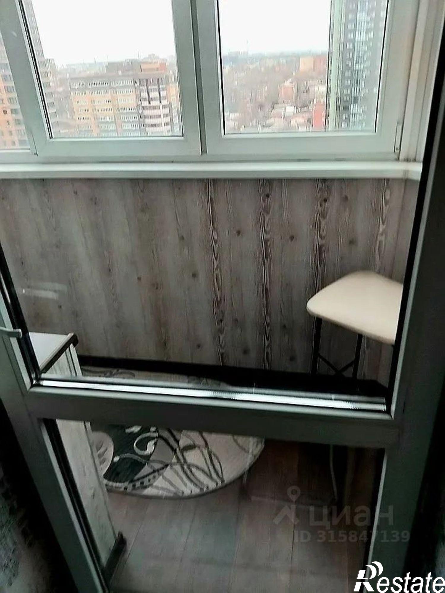 Купить квартиру за 10 000 000 рублей на Университетский пер, 78