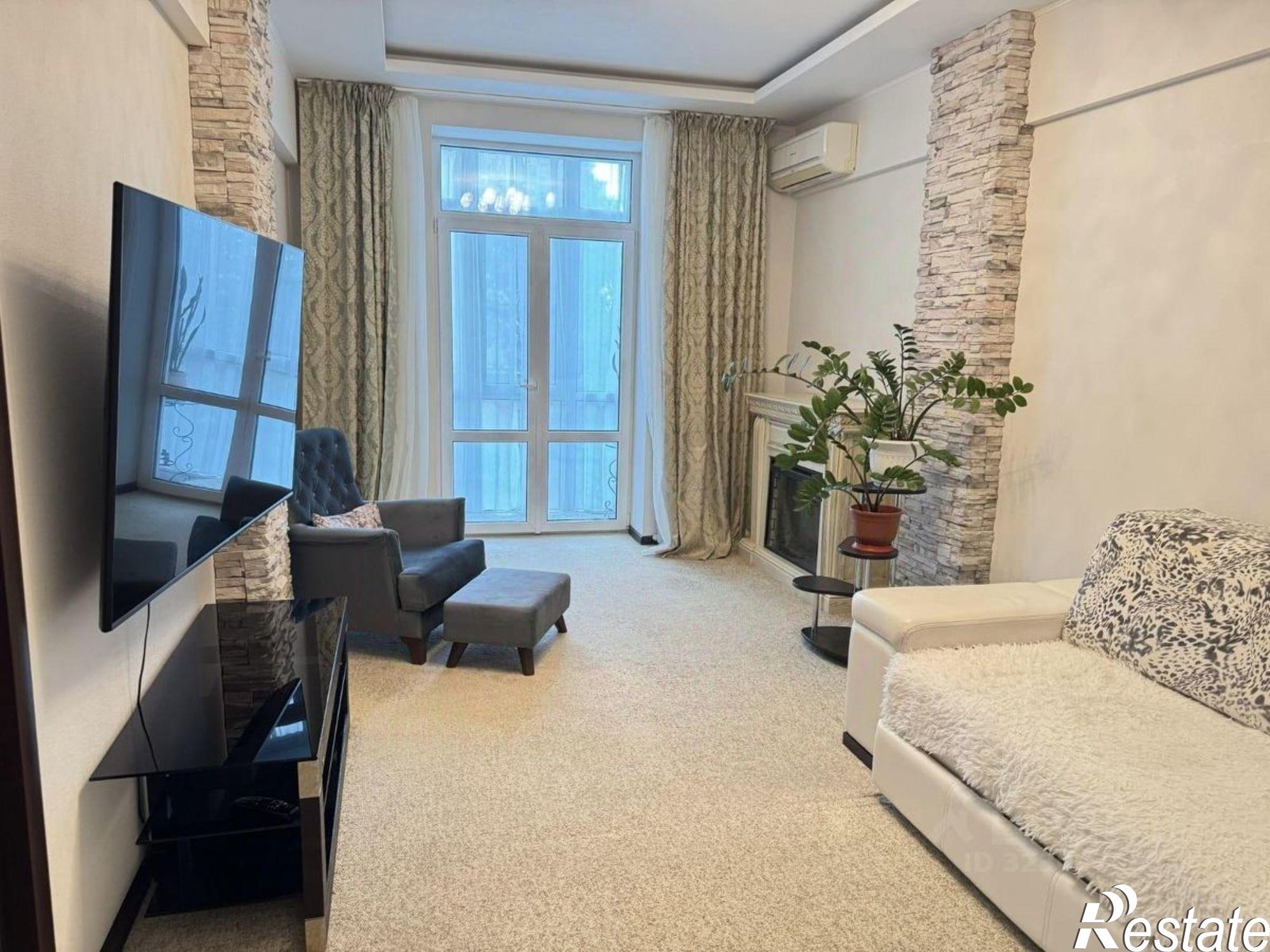 Купить квартиру за 10 500 000 рублей на Соборный переулок, 38