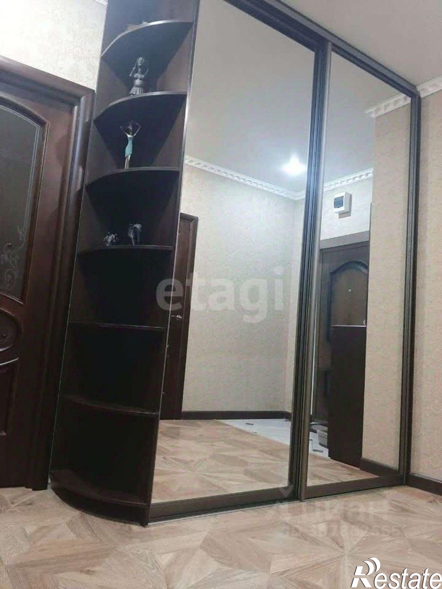 Купить квартиру за 11 000 000 рублей на ул 35-я линия, 83/75