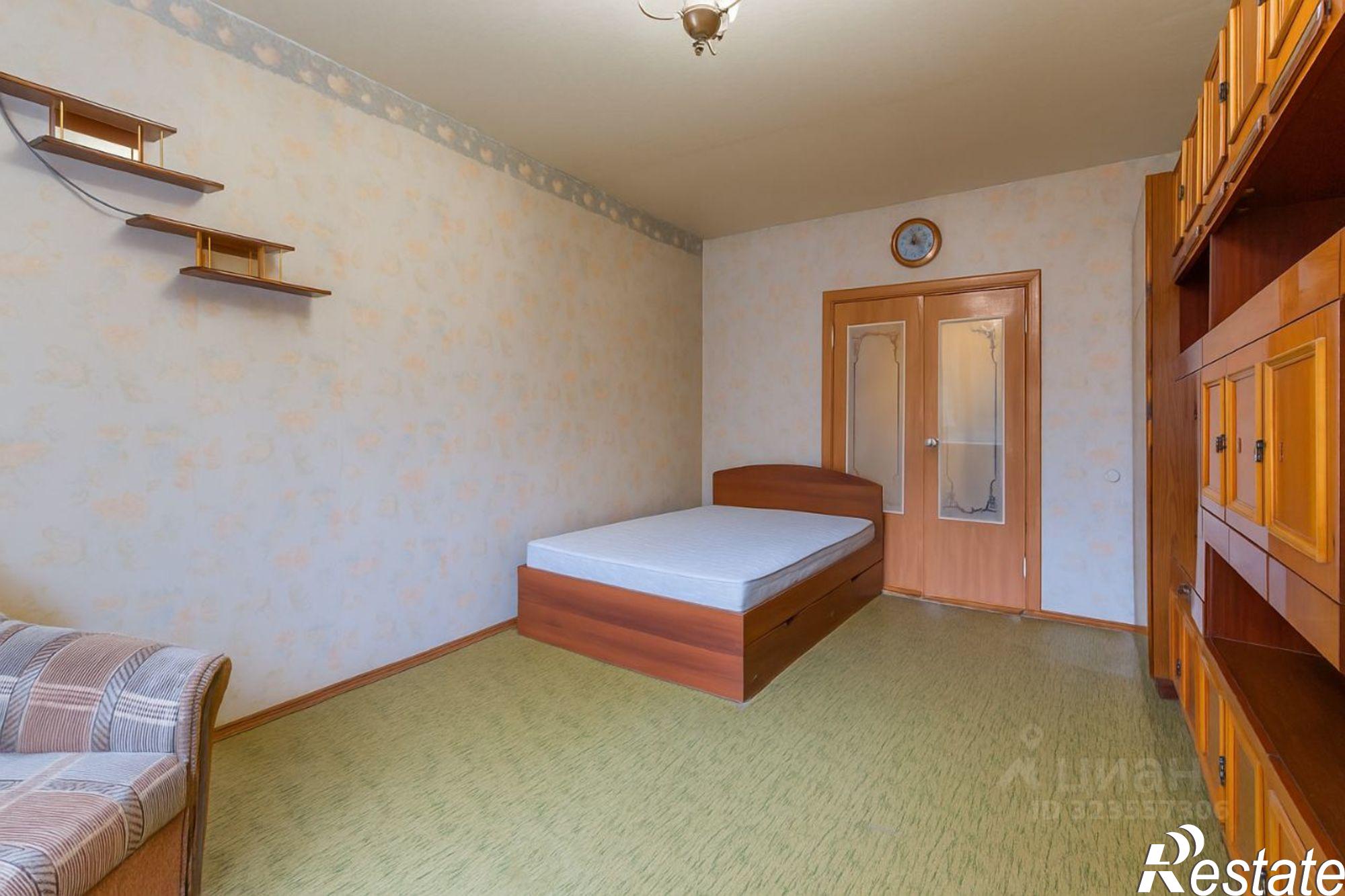 Сдать квартиру за 25 000 рублей на бульвар Комарова, 1