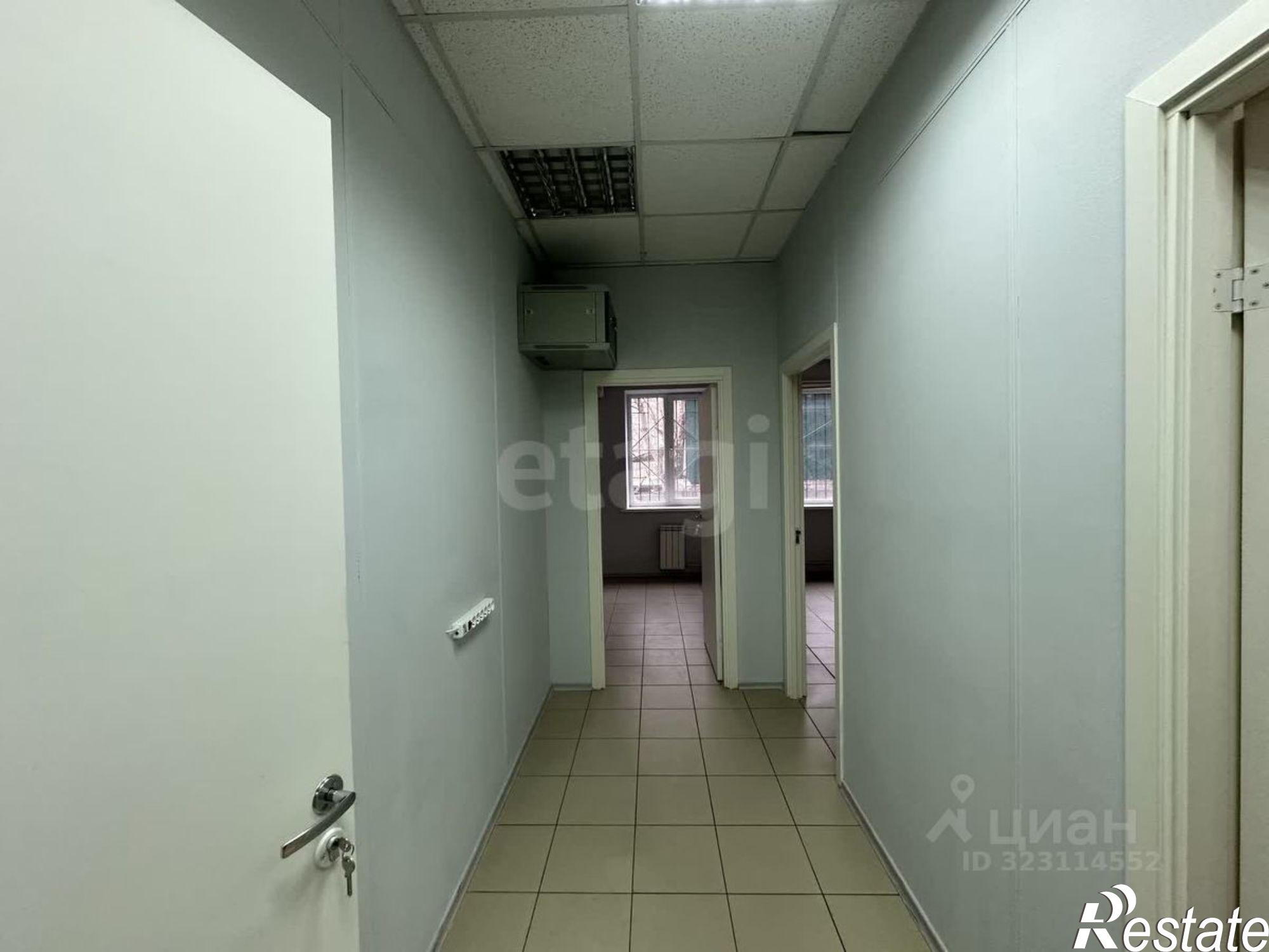 Сдать торговое помещение за 120 000 рублей на Красноармейская улица, 127