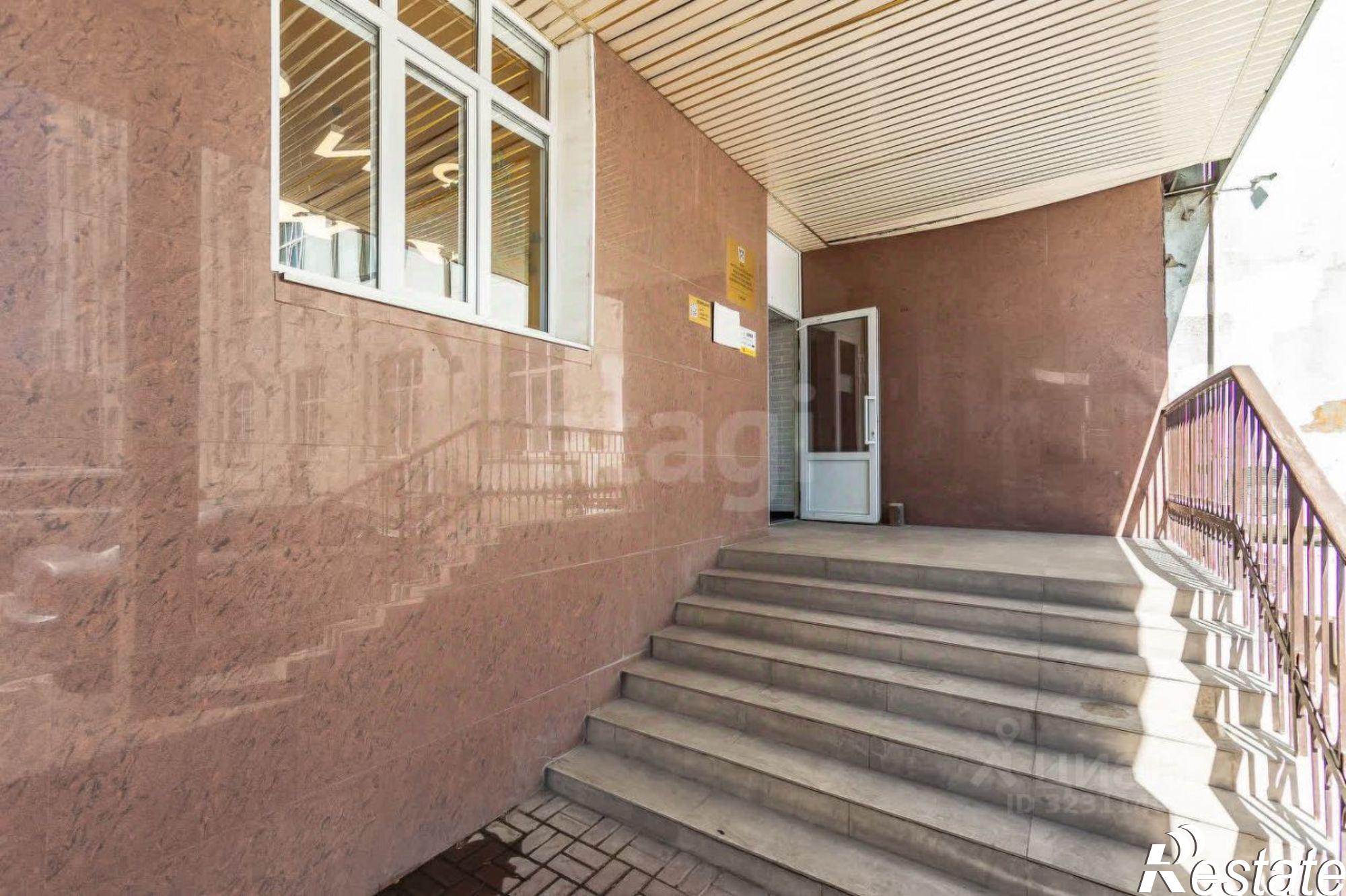 Сдать офис, помещение под офис за 187 458 рублей на проспект Соколова, 13