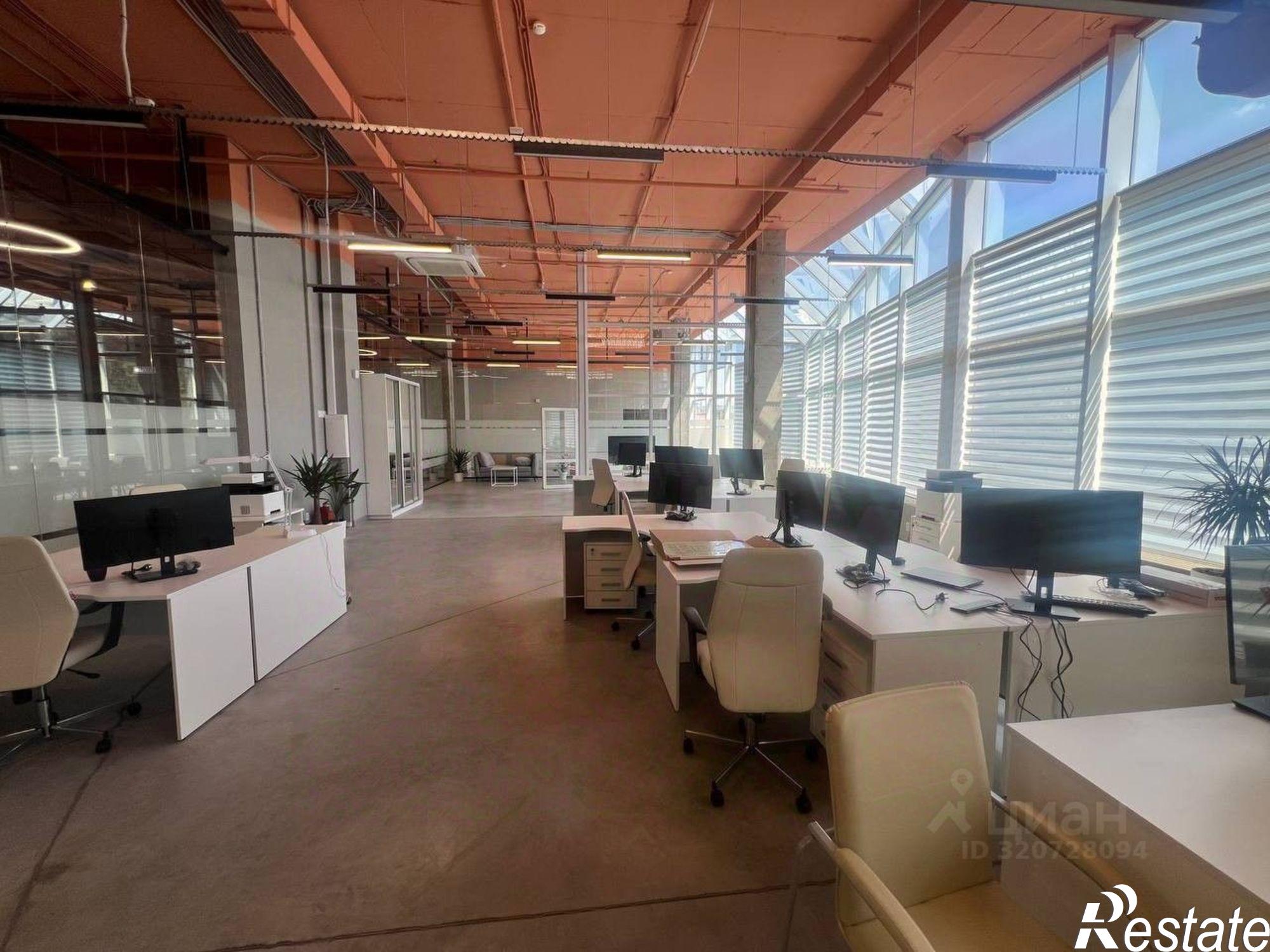 Сдать офис, помещение под офис за 230 001 рублей на улица Ларина, 45 с2