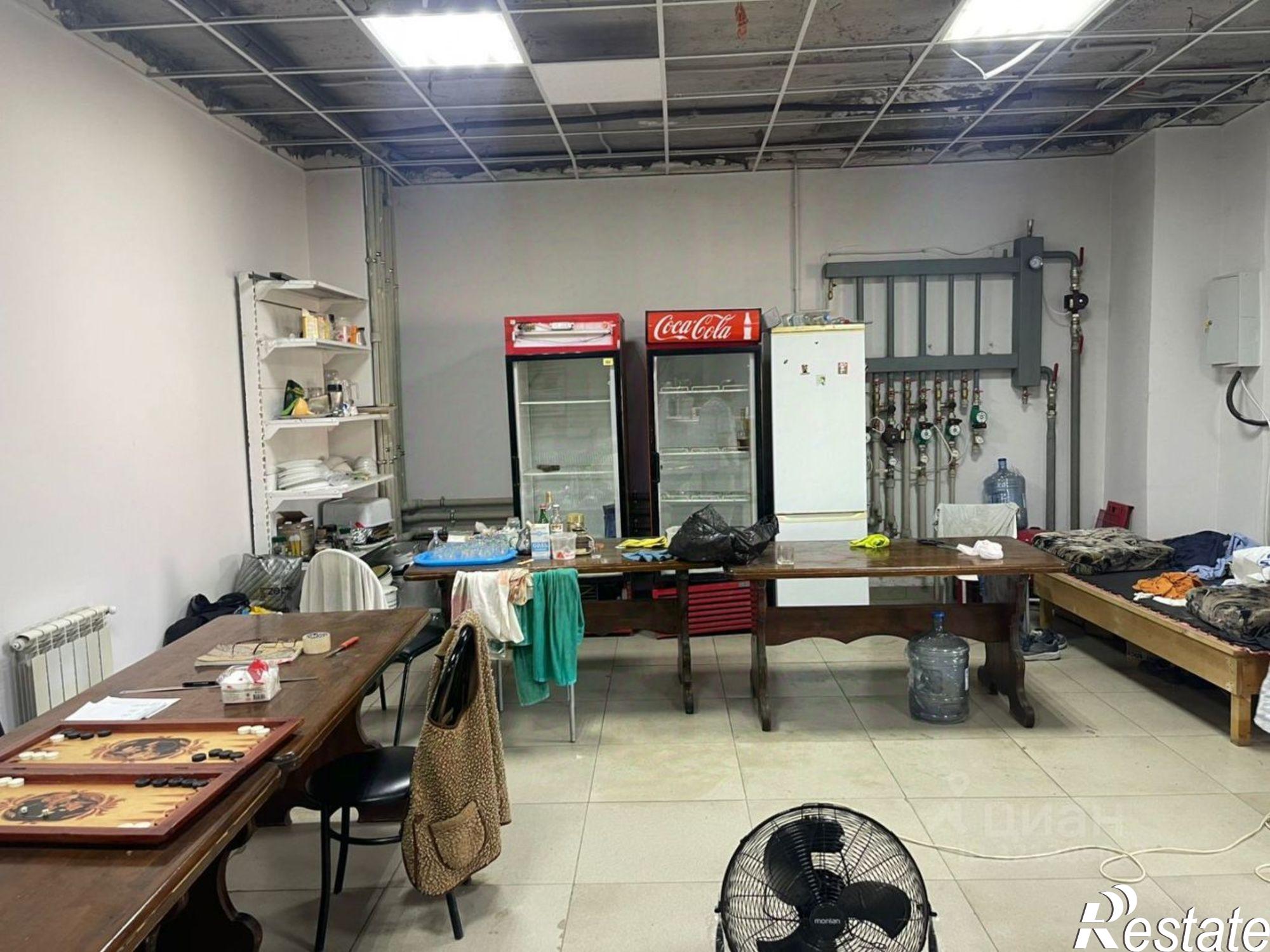 Сдать торговое помещение за 157 500 рублей на Стартовая улица, 2/2