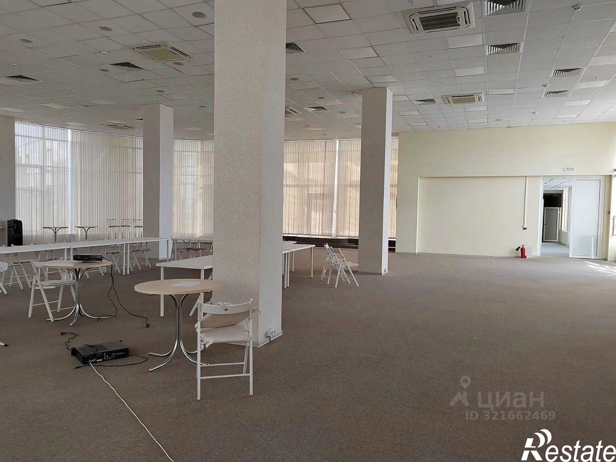 Сдать офис, помещение под офис за 1 700 000 рублей на улица Суворова, 91-101