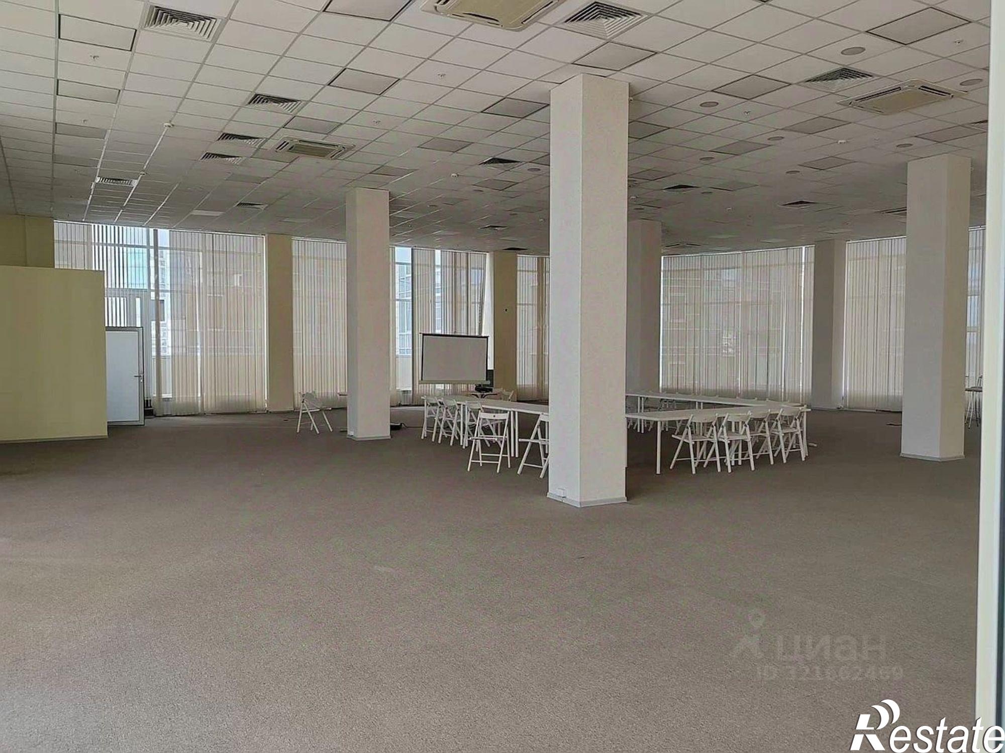 Сдать офис, помещение под офис за 1 700 000 рублей на улица Суворова, 91-101