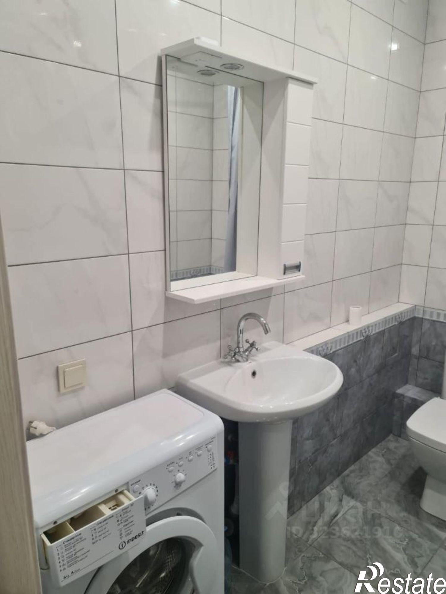 Сдать квартиру за 35 000 рублей на улица Жмайлова, 19А с1