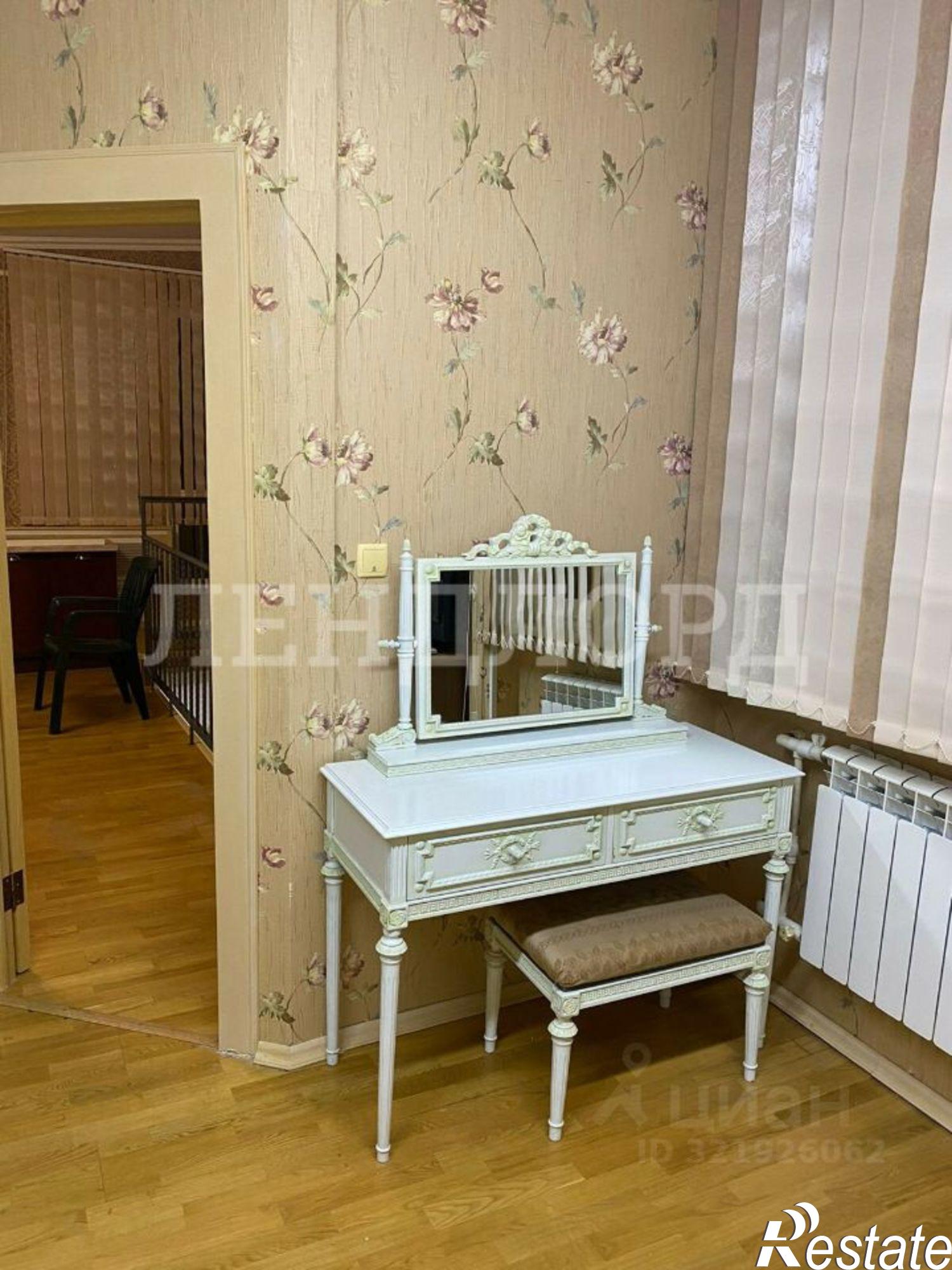 Сдать квартиру за 40 000 рублей на Грибоедовский переулок, 33