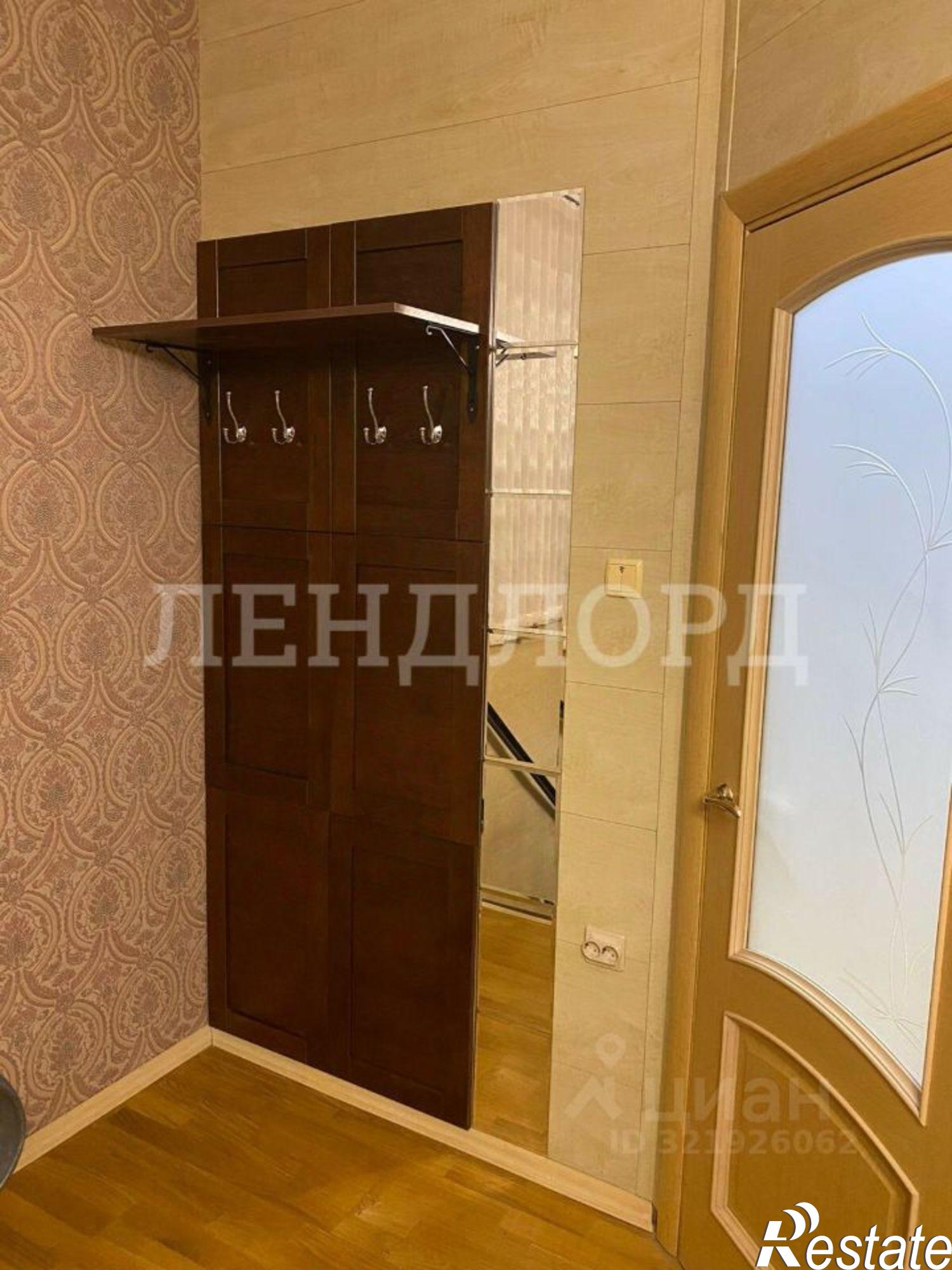 Сдать квартиру за 40 000 рублей на Грибоедовский переулок, 33