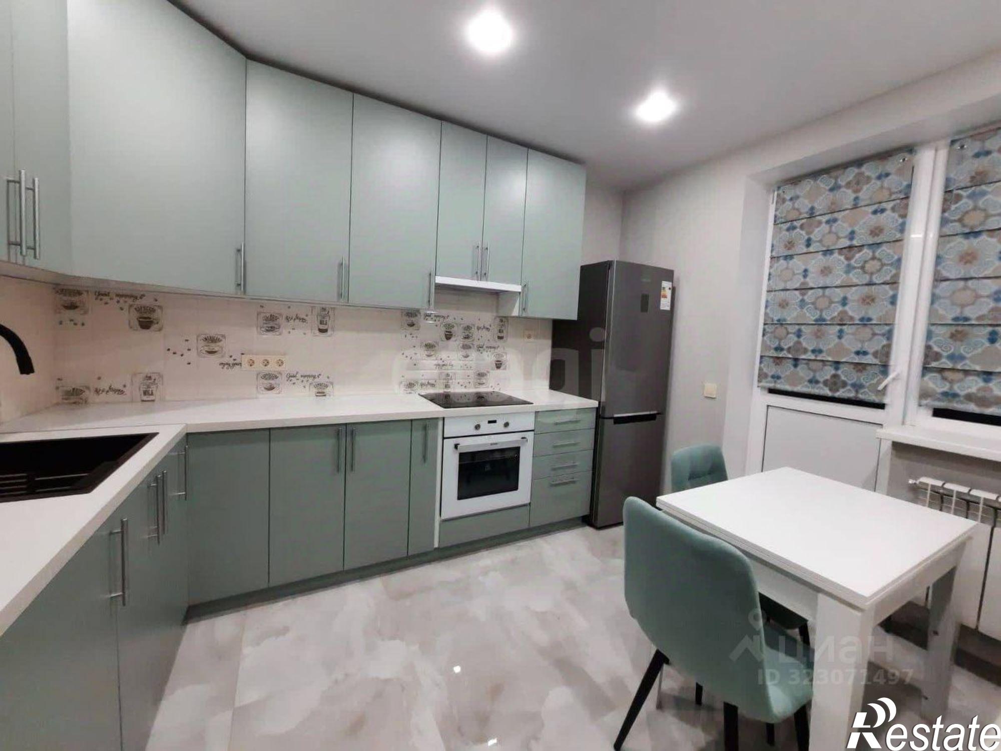 Сдать квартиру за 50 000 рублей на бульвар Комарова, 1Е с2