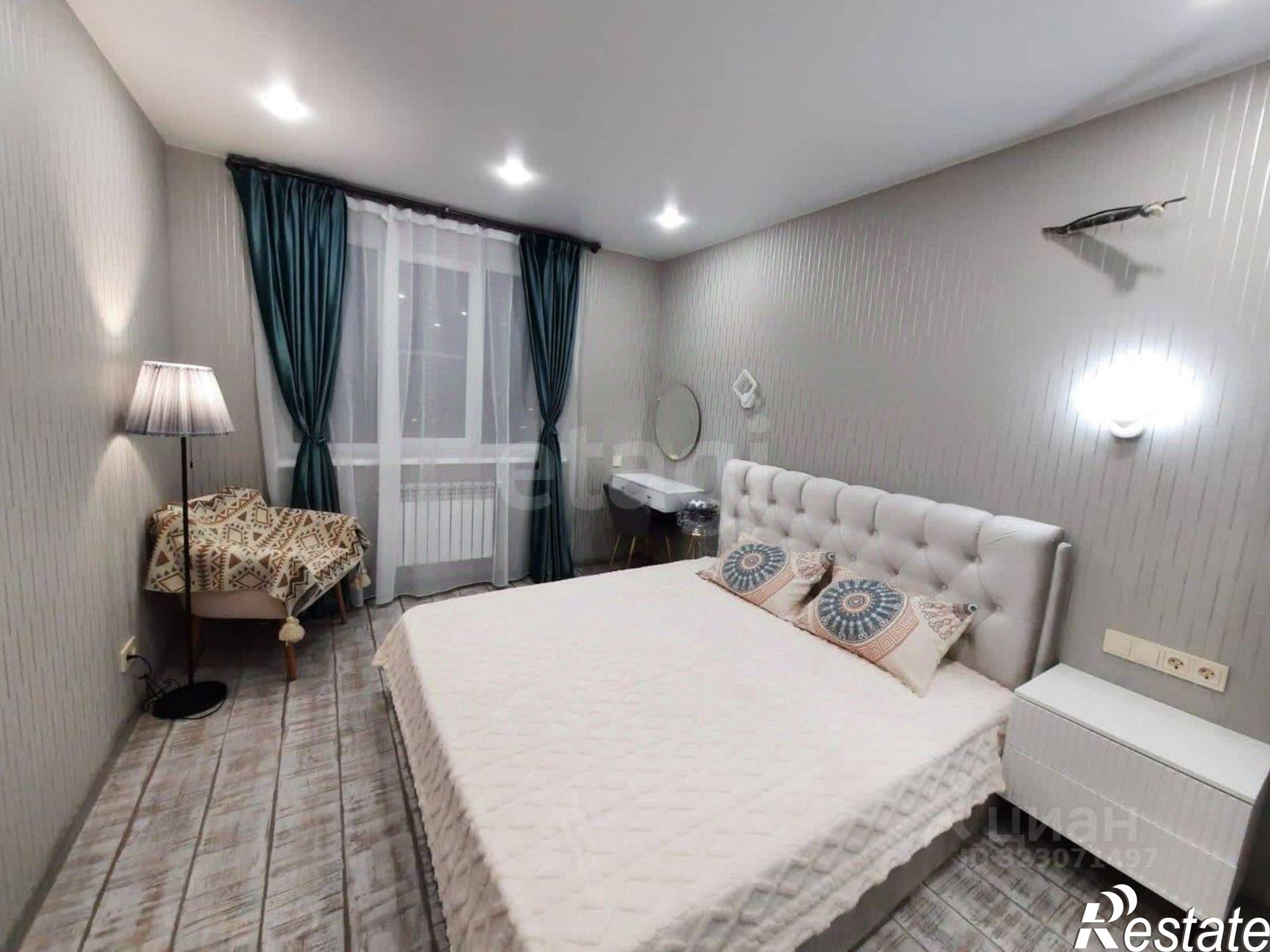 Сдать квартиру за 50 000 рублей на бульвар Комарова, 1Е с2