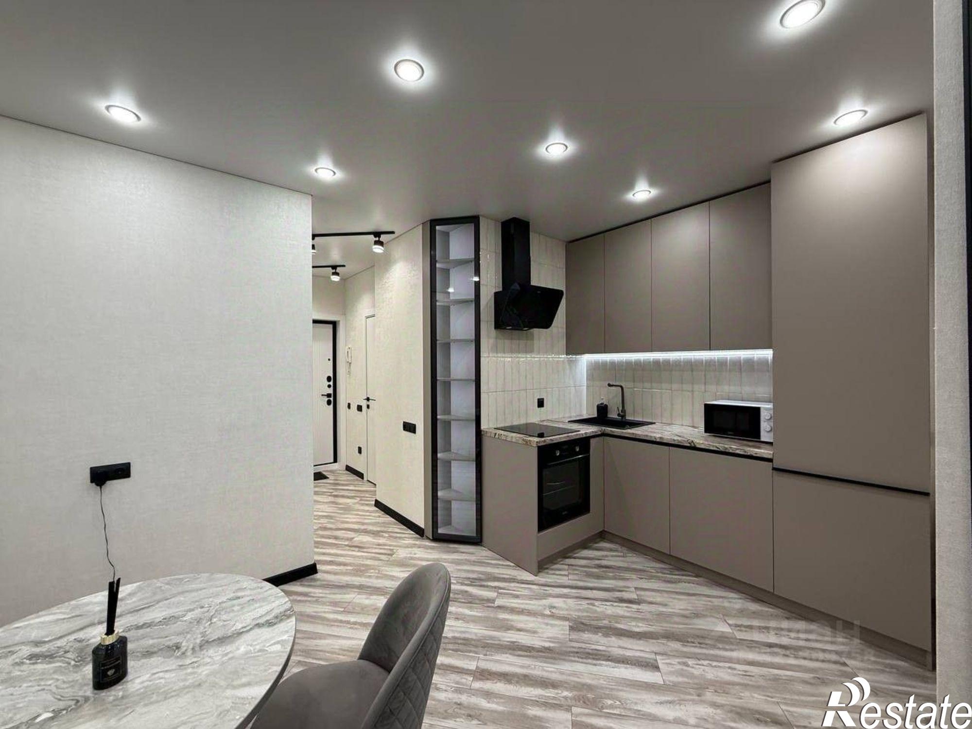 Сдать квартиру за 60 000 рублей на Красноармейская улица, 157