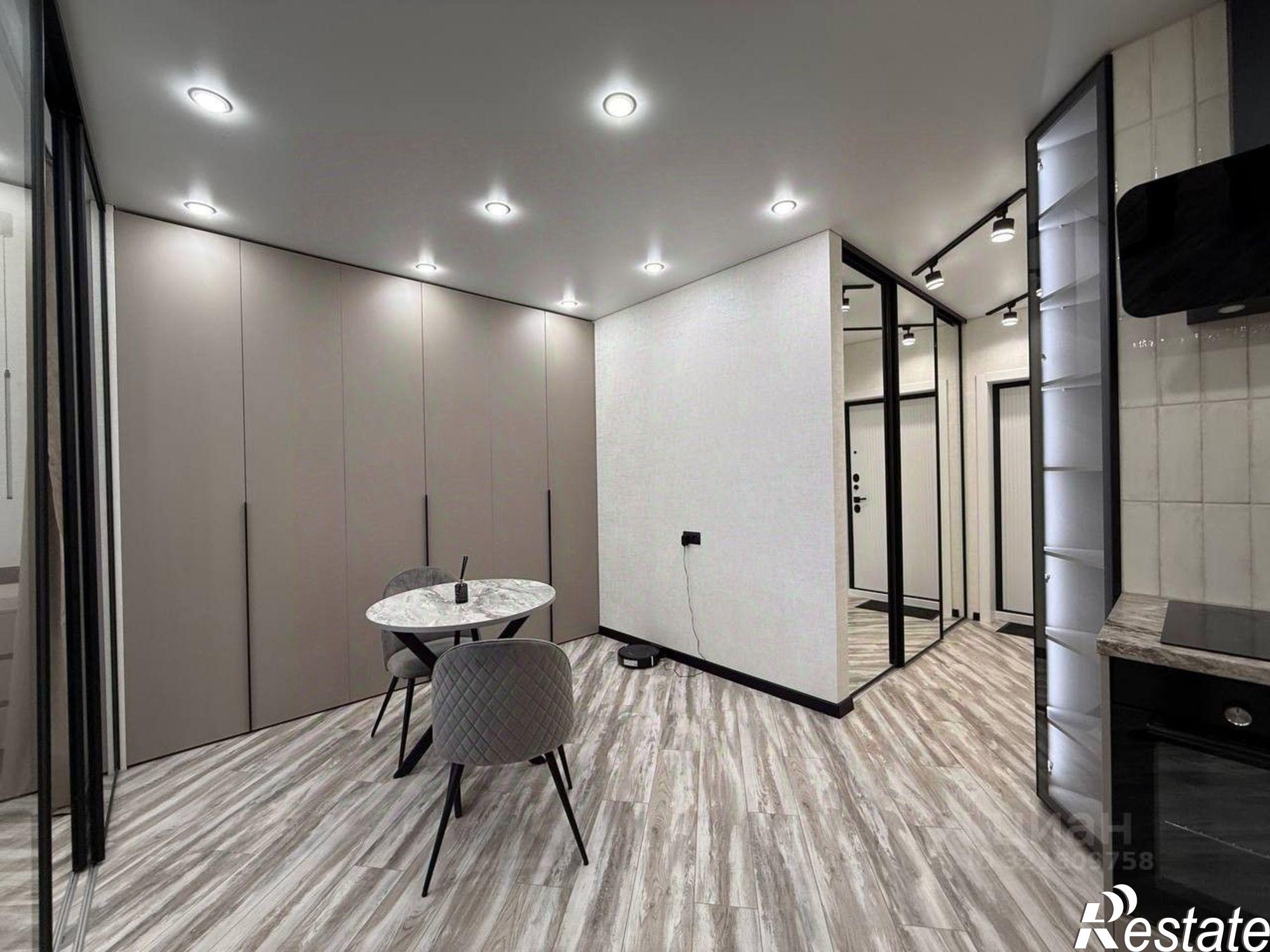 Сдать квартиру за 60 000 рублей на Красноармейская улица, 157