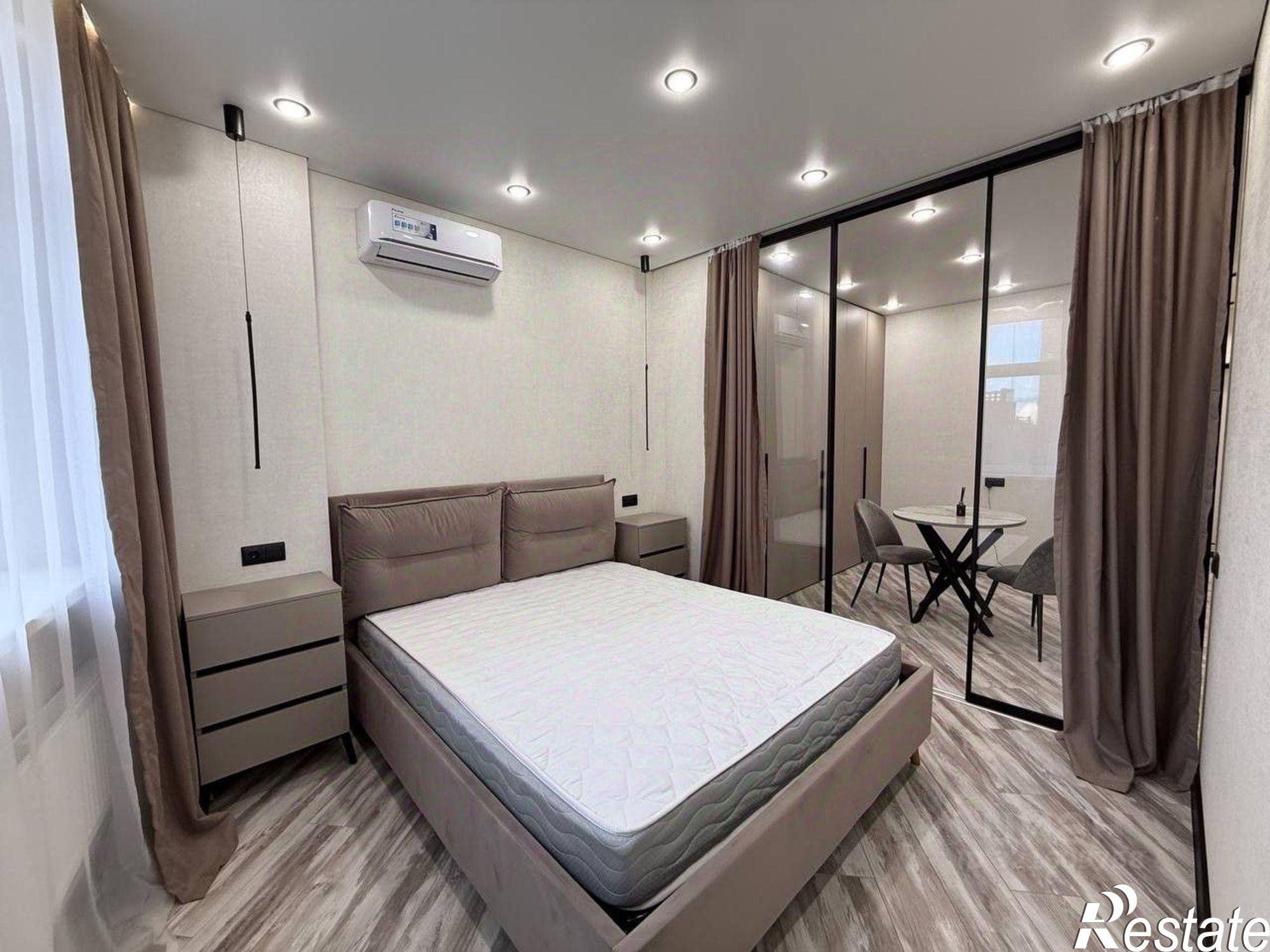 Сдать квартиру за 60 000 рублей на Красноармейская улица, 157