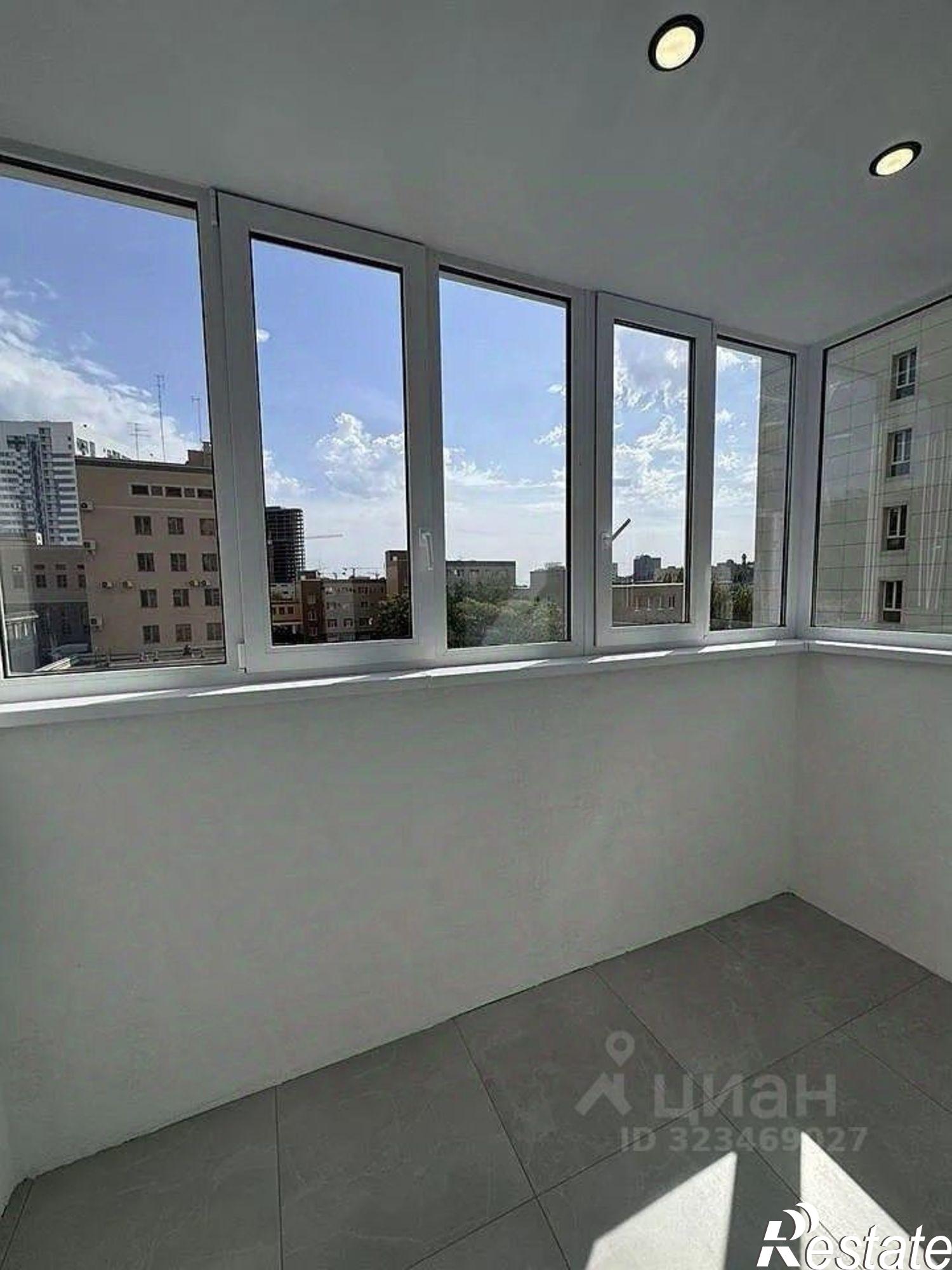 Купить квартиру за 11 800 000 рублей на проспект Сиверса, 30