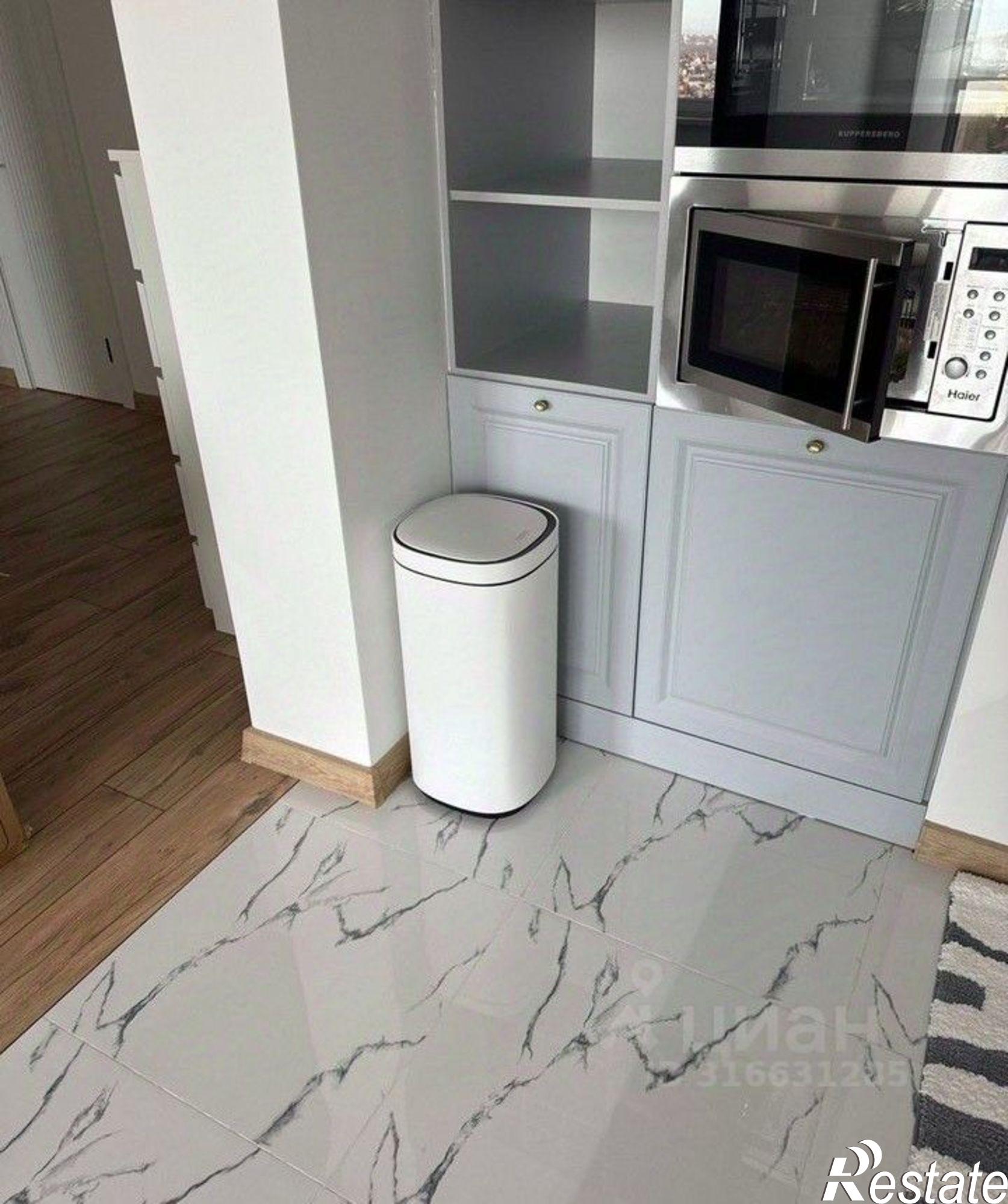 Купить квартиру за 12 000 000 рублей на Гвардейский переулок, 46