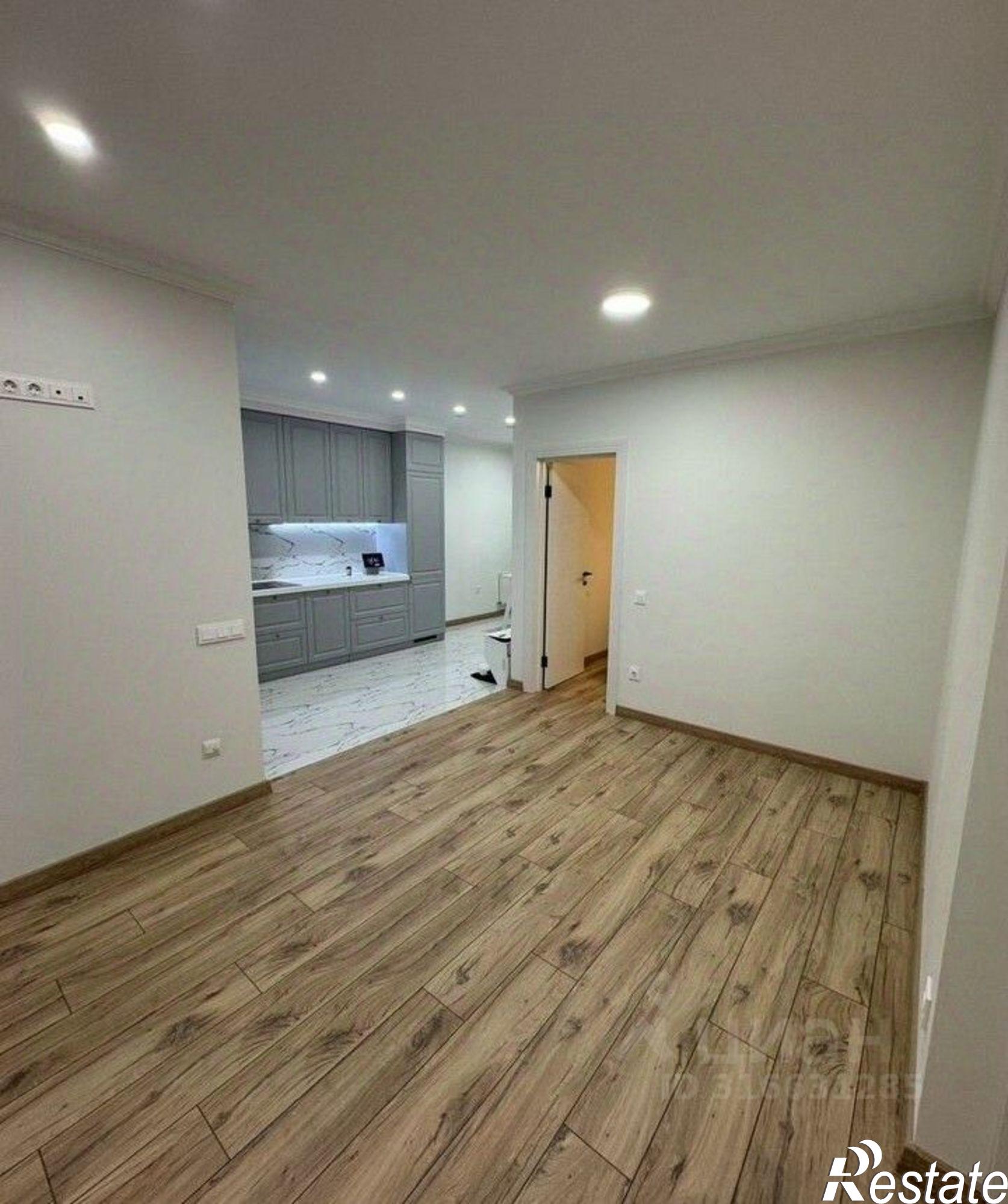 Купить квартиру за 12 000 000 рублей на Гвардейский переулок, 46