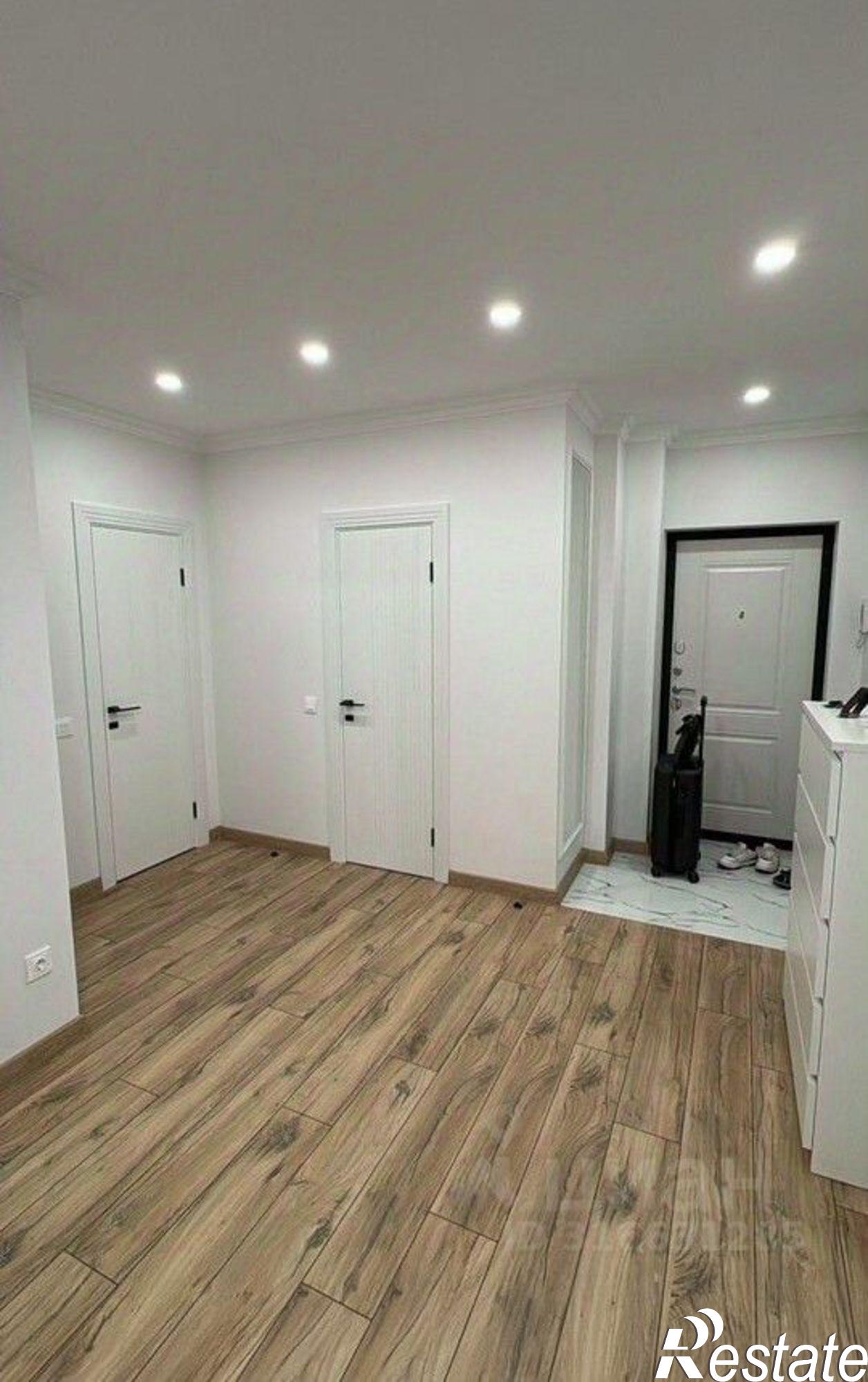 Купить квартиру за 12 000 000 рублей на Гвардейский переулок, 46