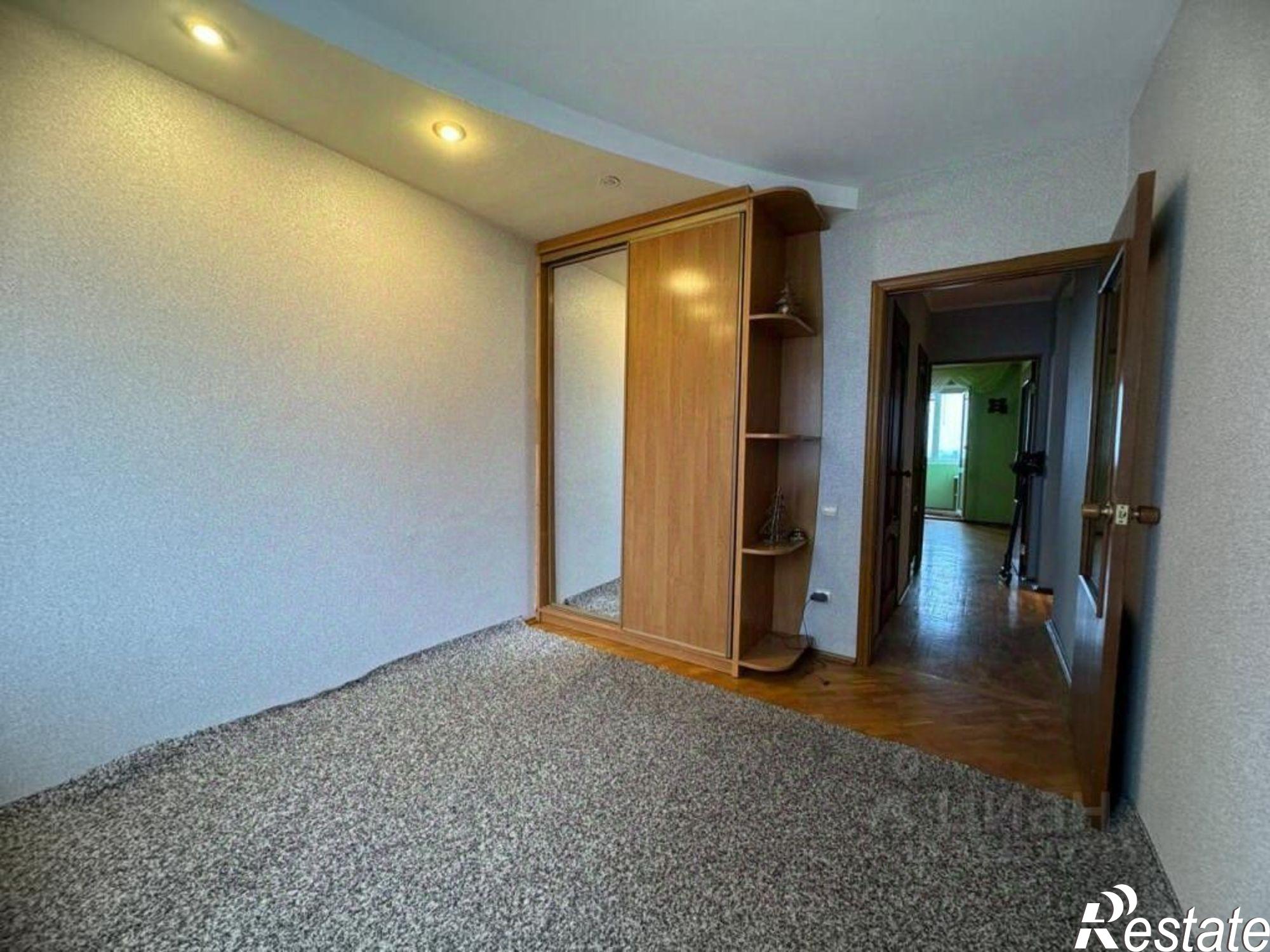 Купить квартиру за 6 500 000 рублей на улица Малиновского, 42