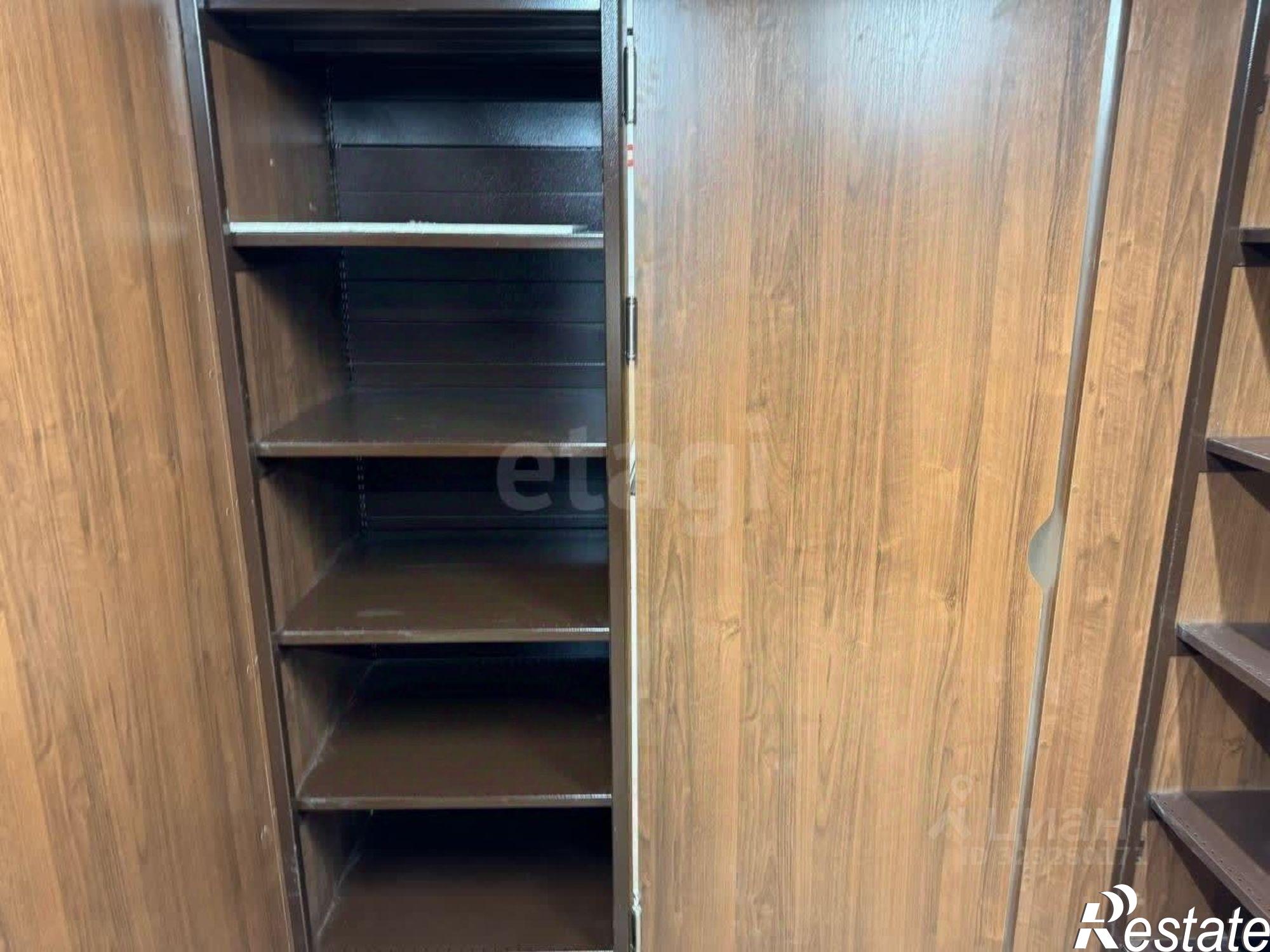 Купить торговое помещение за 11 000 100 рублей на Соборный переулок, 7