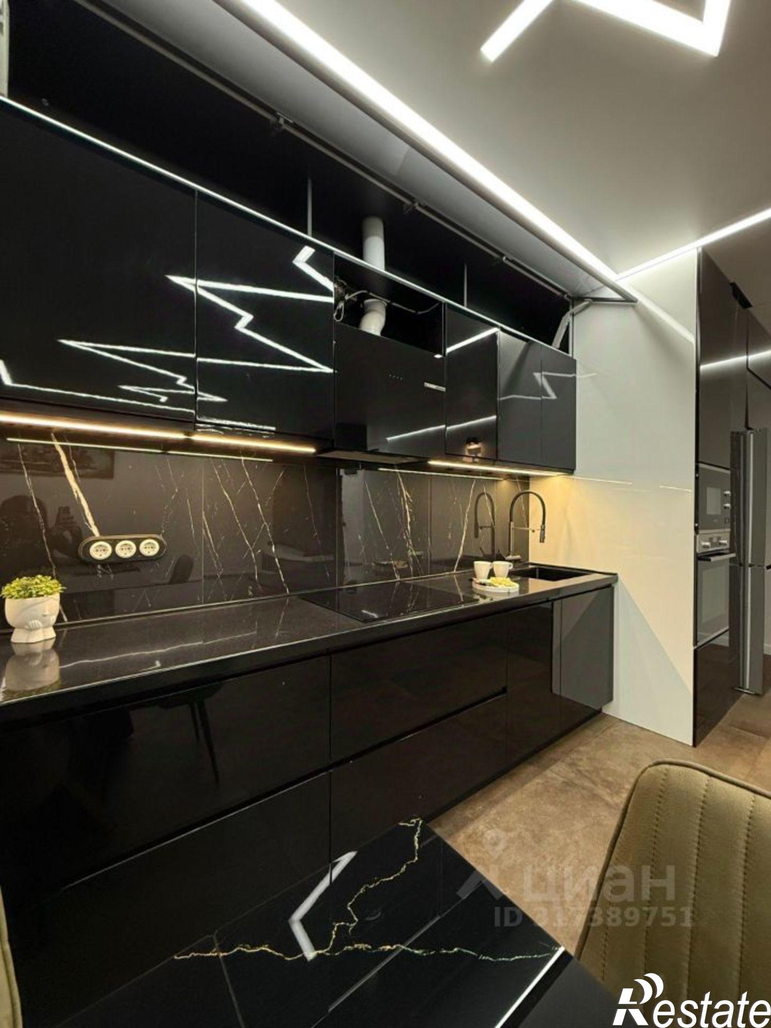 Купить квартиру за 10 200 000 рублей на Таврическая улица, 4