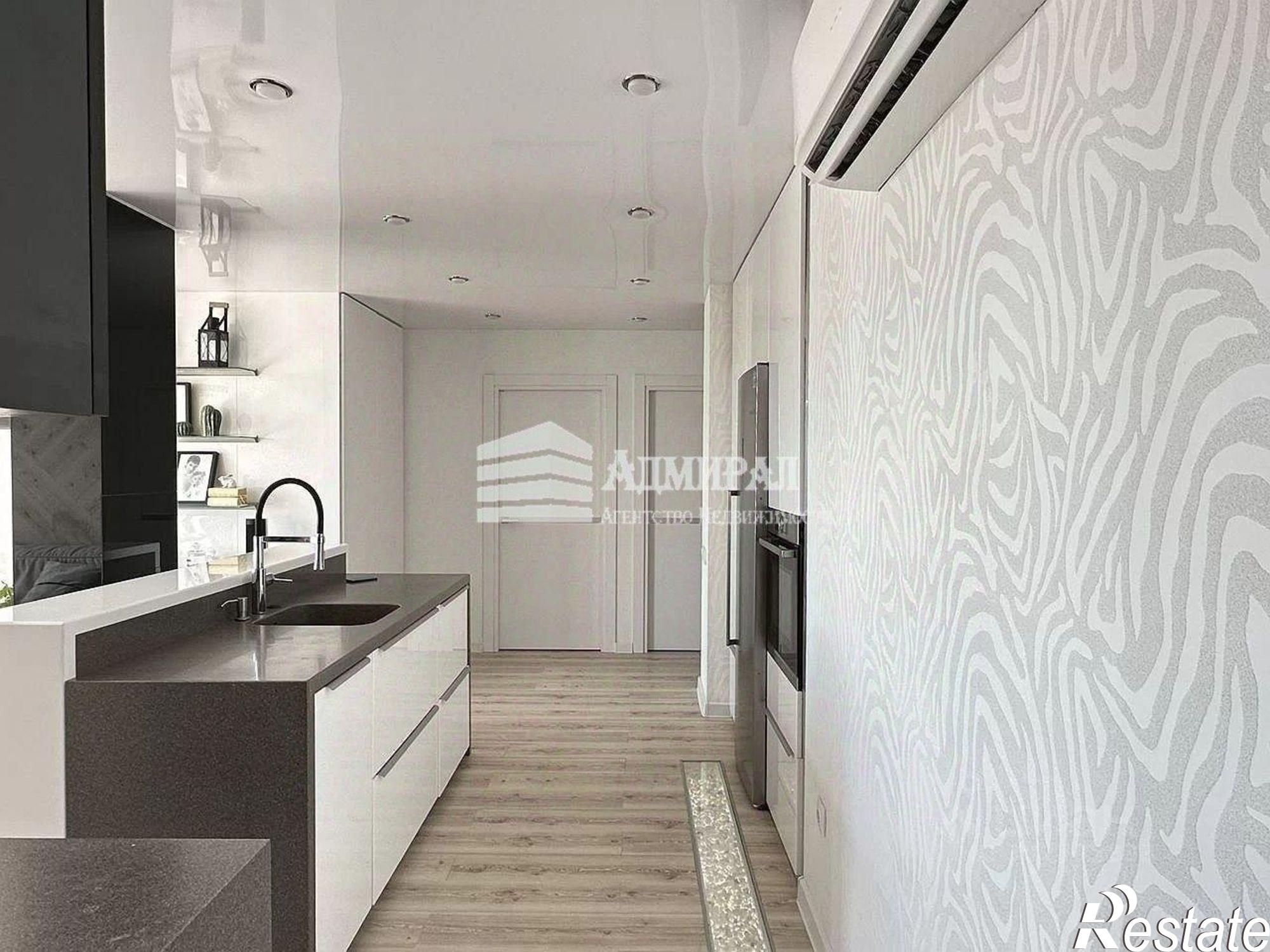 Купить квартиру за 18 500 000 рублей на 23-я линия, 6