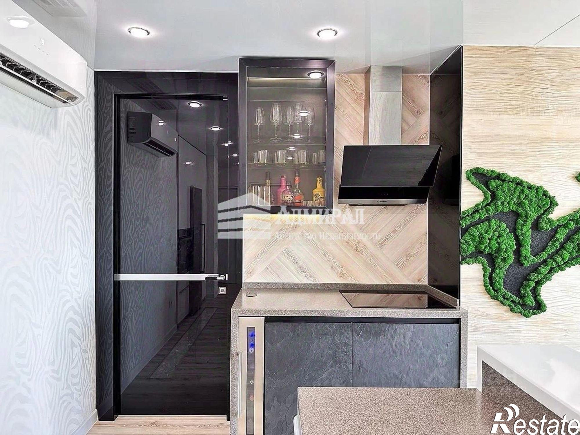 Купить квартиру за 18 500 000 рублей на 23-я линия, 6