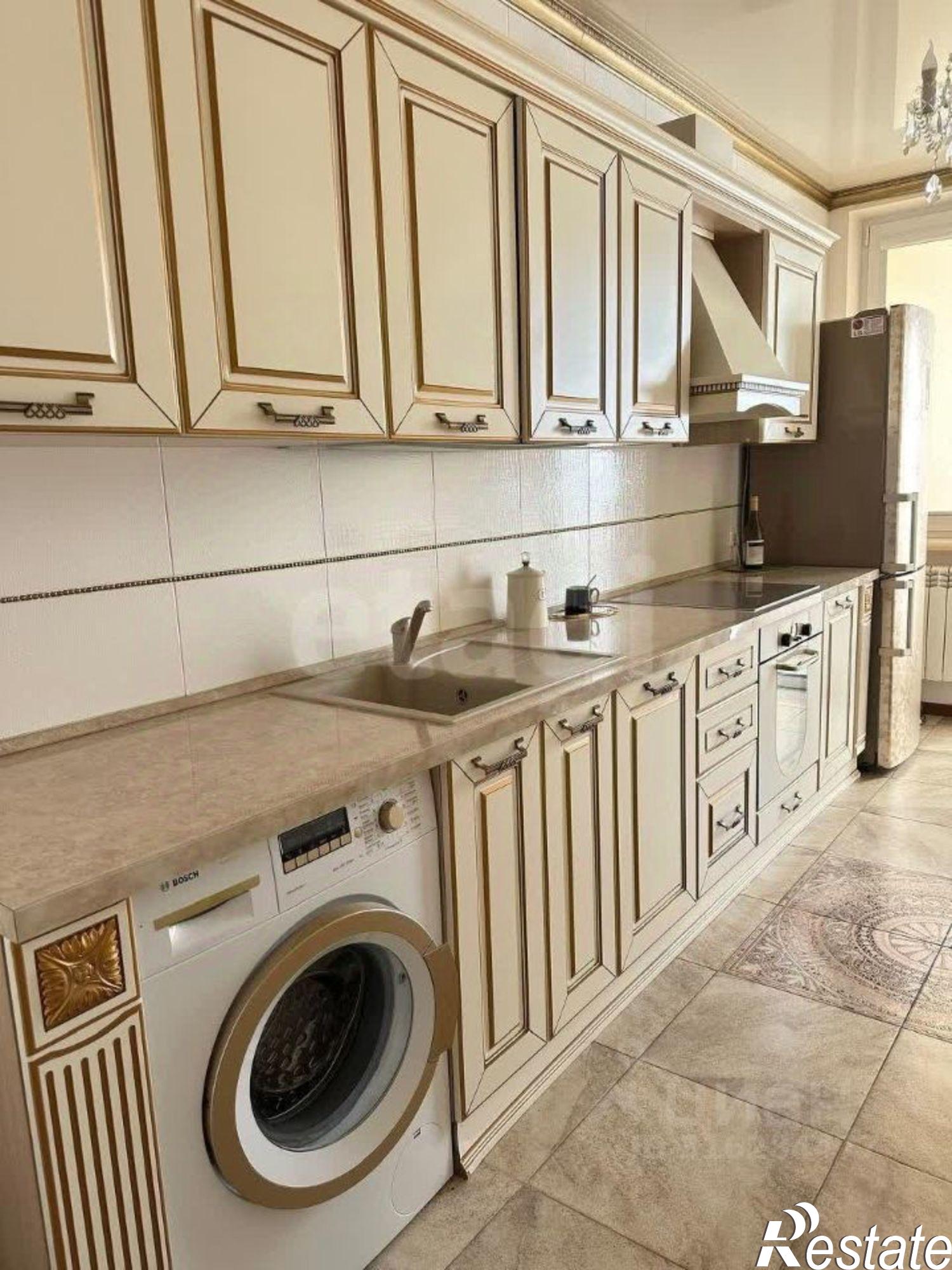 Купить квартиру за 14 500 000 рублей на Гвардейский переулок, 11/4