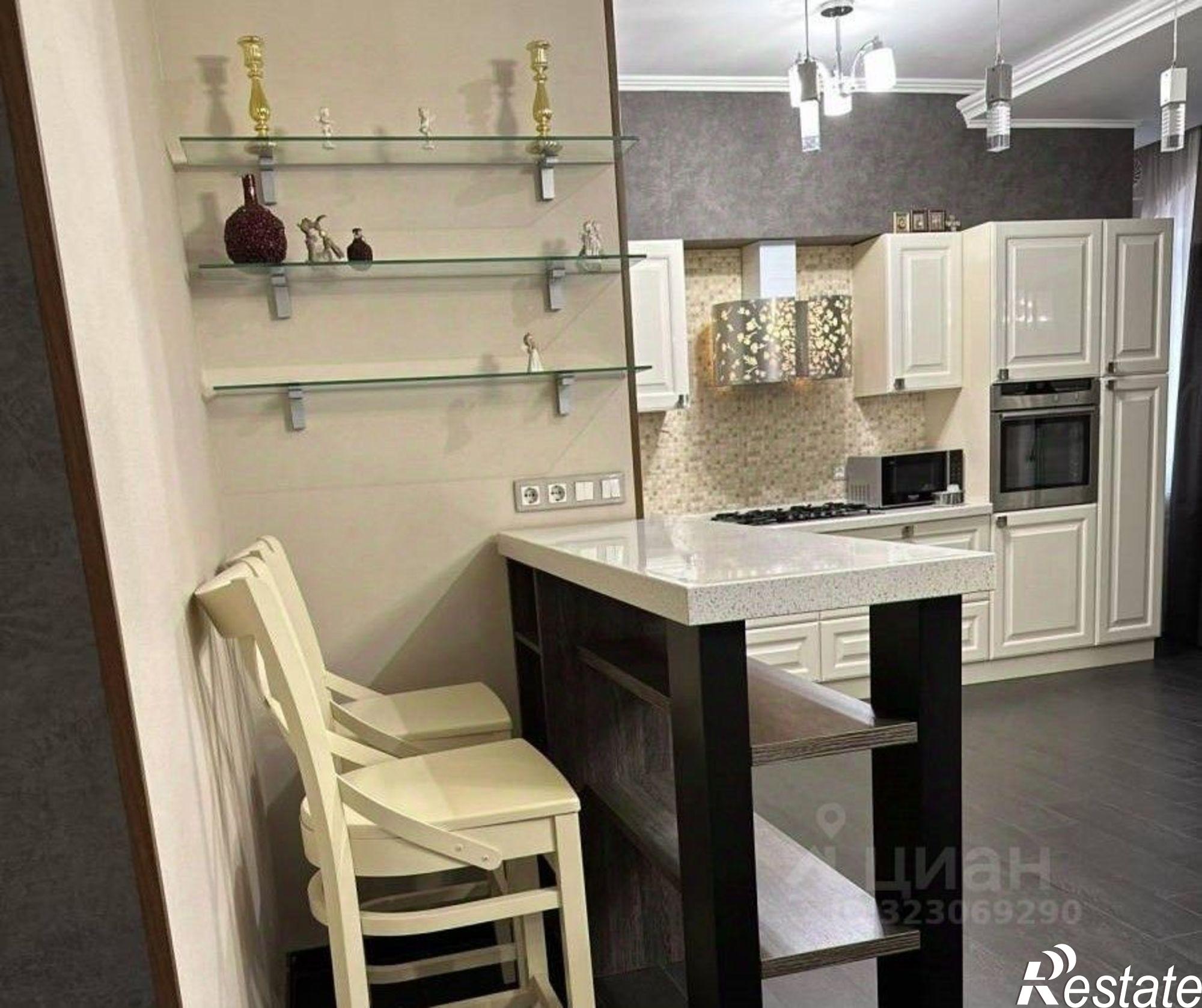 Купить квартиру за 10 000 000 рублей на 14-я линия, 15