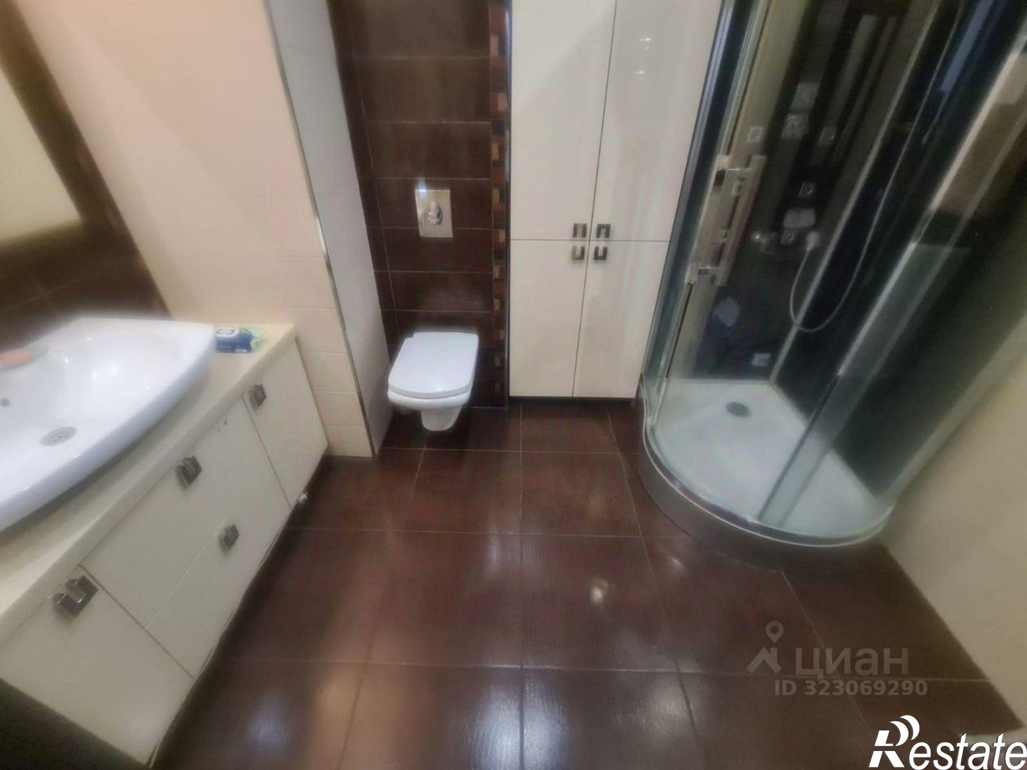 Купить квартиру за 10 000 000 рублей на 14-я линия, 15