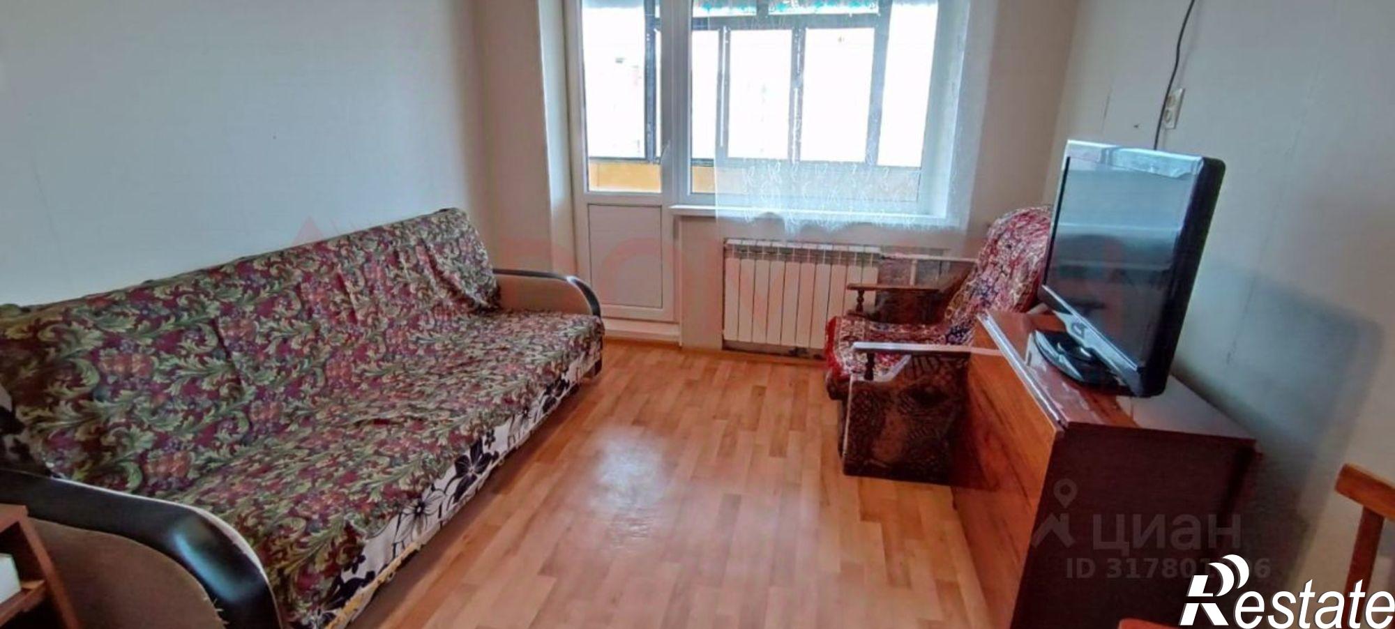 Купить квартиру за 2 300 000 рублей на Вятская улица, 63/1