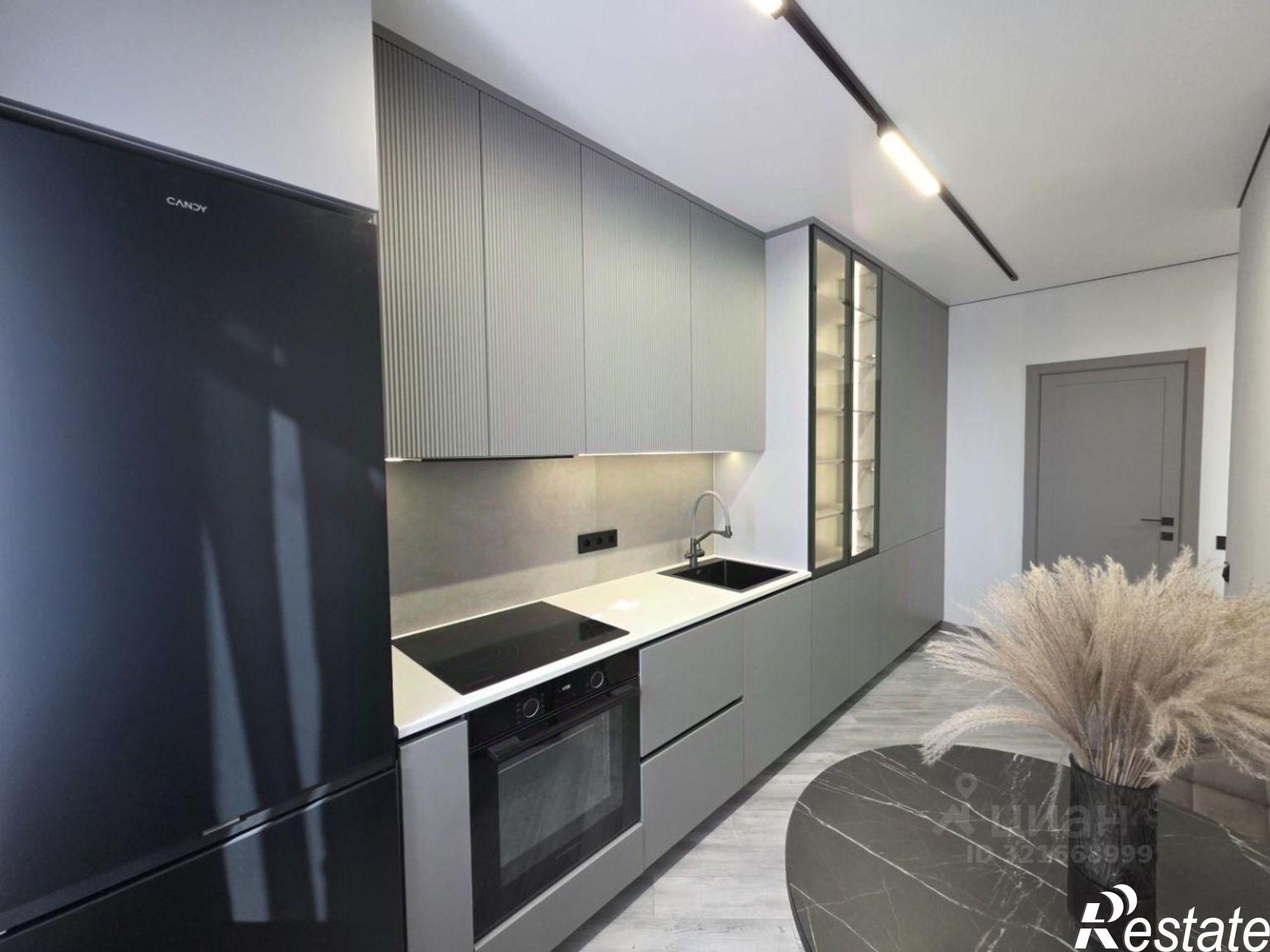 Купить квартиру за 9 800 000 рублей на проспект Соколова, 35