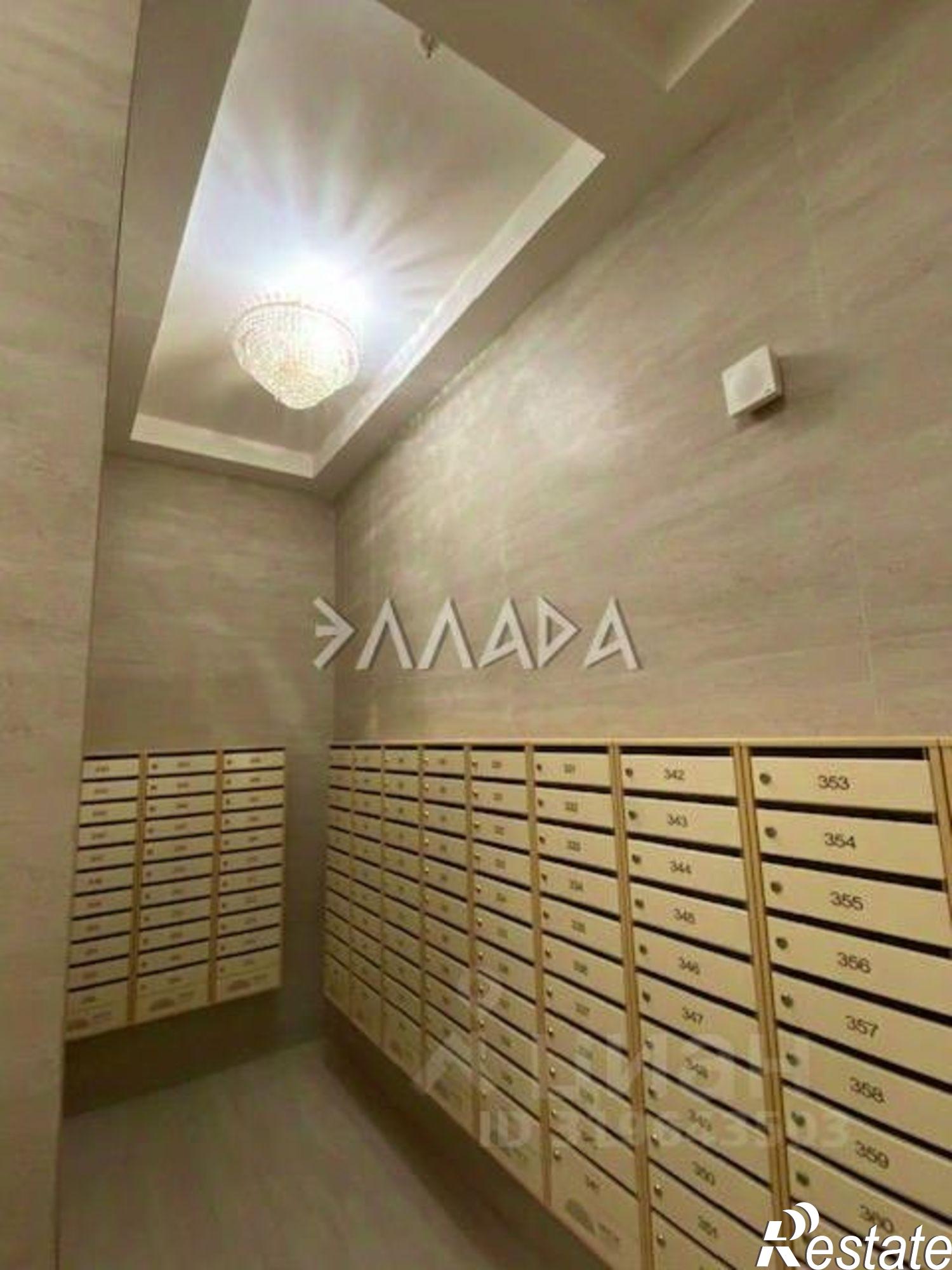 Купить квартиру за 7 650 000 рублей на улица Ларина, 45 с2