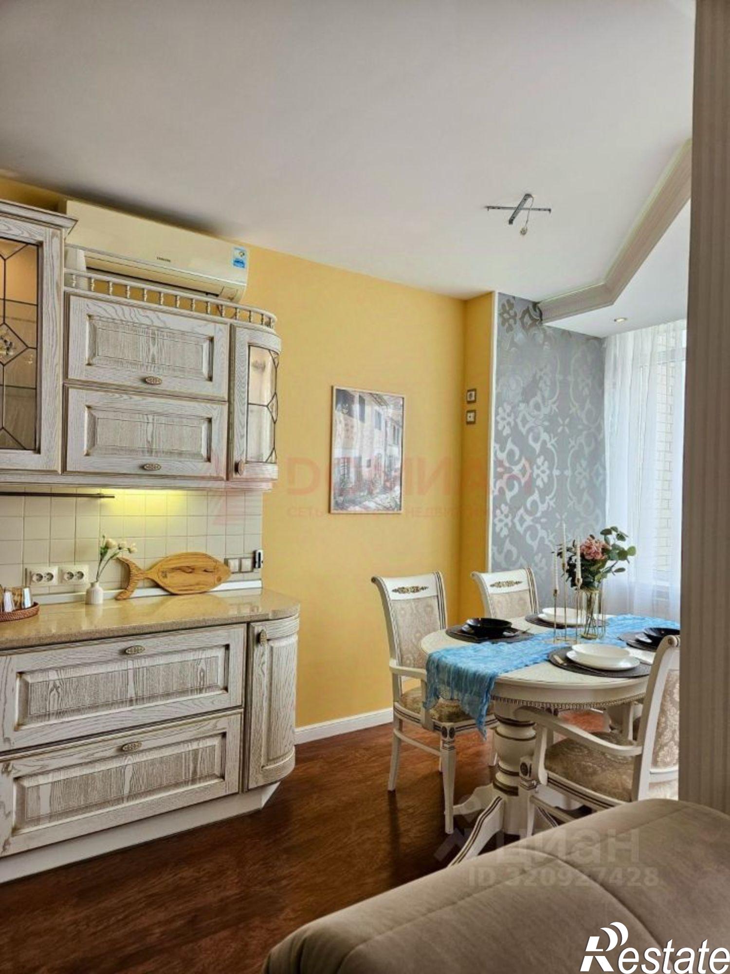 Купить квартиру за 10 500 000 рублей на бульвар Комарова, 12/1