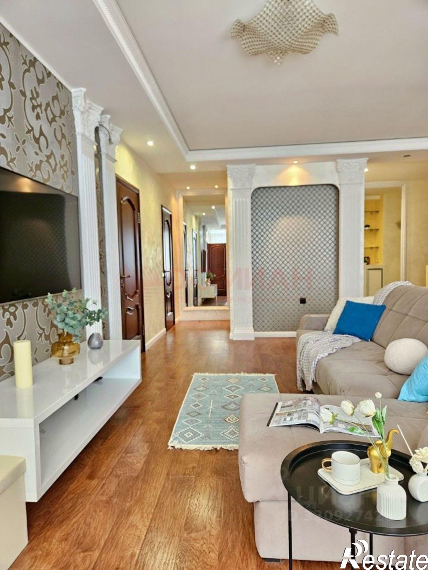 Купить квартиру за 10 500 000 рублей на бульвар Комарова, 12/1