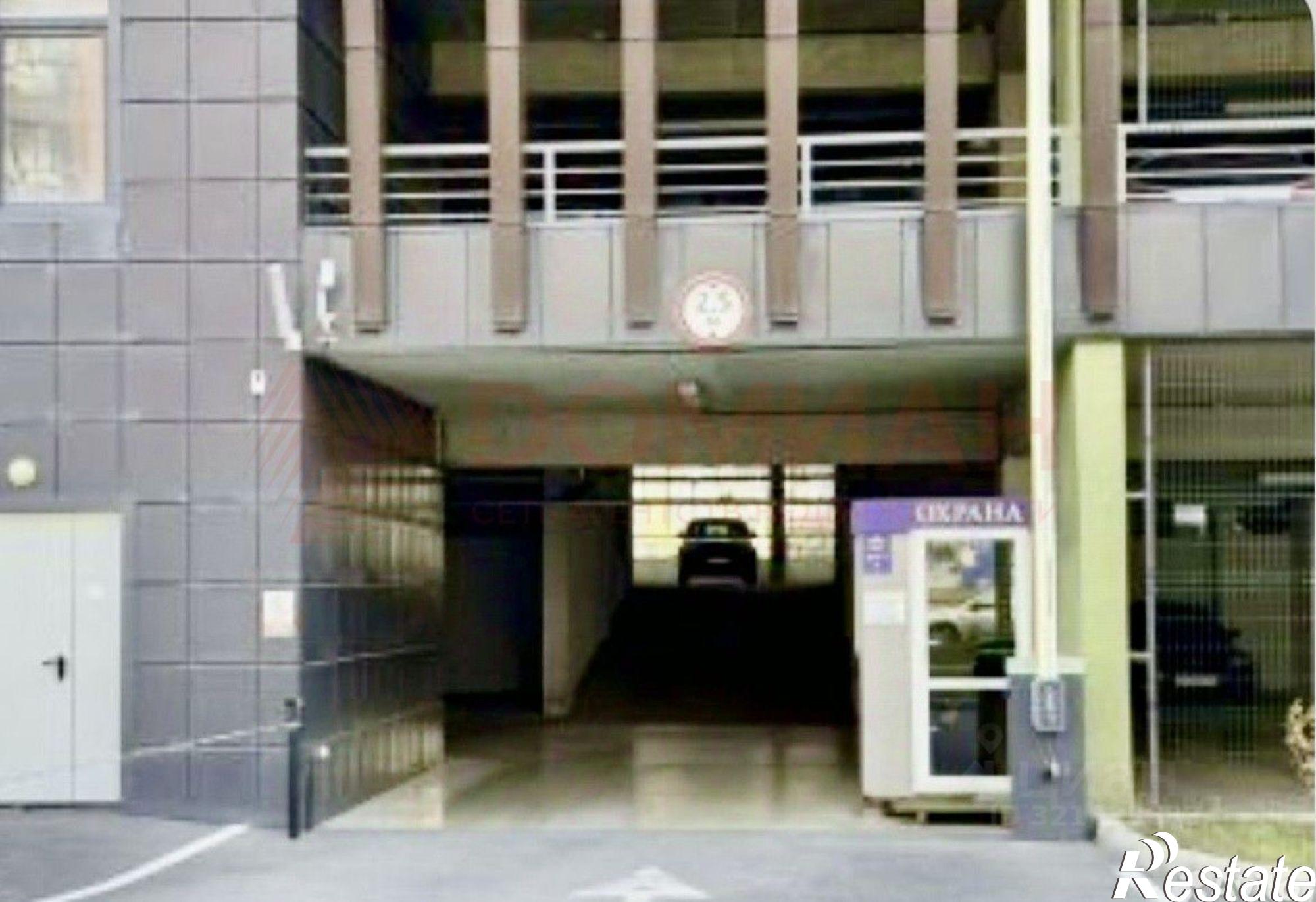 Купить гараж, место в паркинге за 450 002 рублей на Берберовская улица, 28 с2