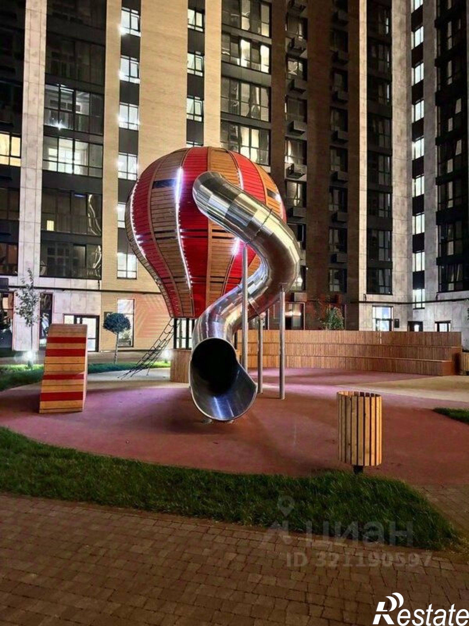 Купить помещение свободного назначения за 24 178 000 рублей на Берберовская улица, 15 с2