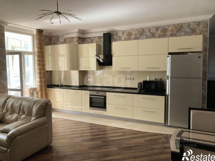 3-комн квартира улица Суворова, 91-101,  д. 91-101