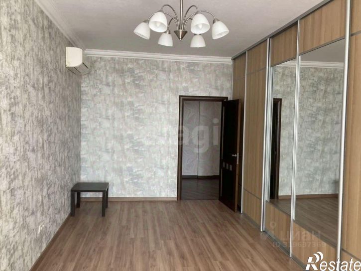 3-комн квартира улица Суворова, 91-101,  д. 91-101