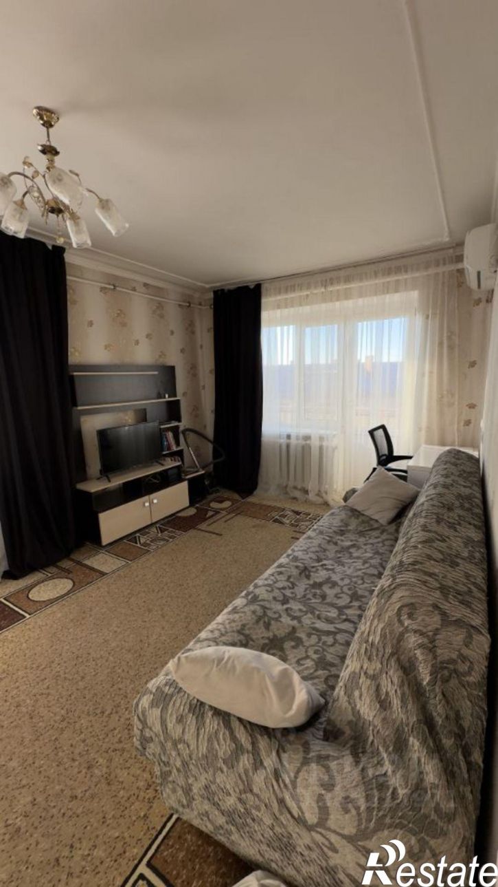 1-комн квартира улица Ларина, 15/2,  д. 15/2