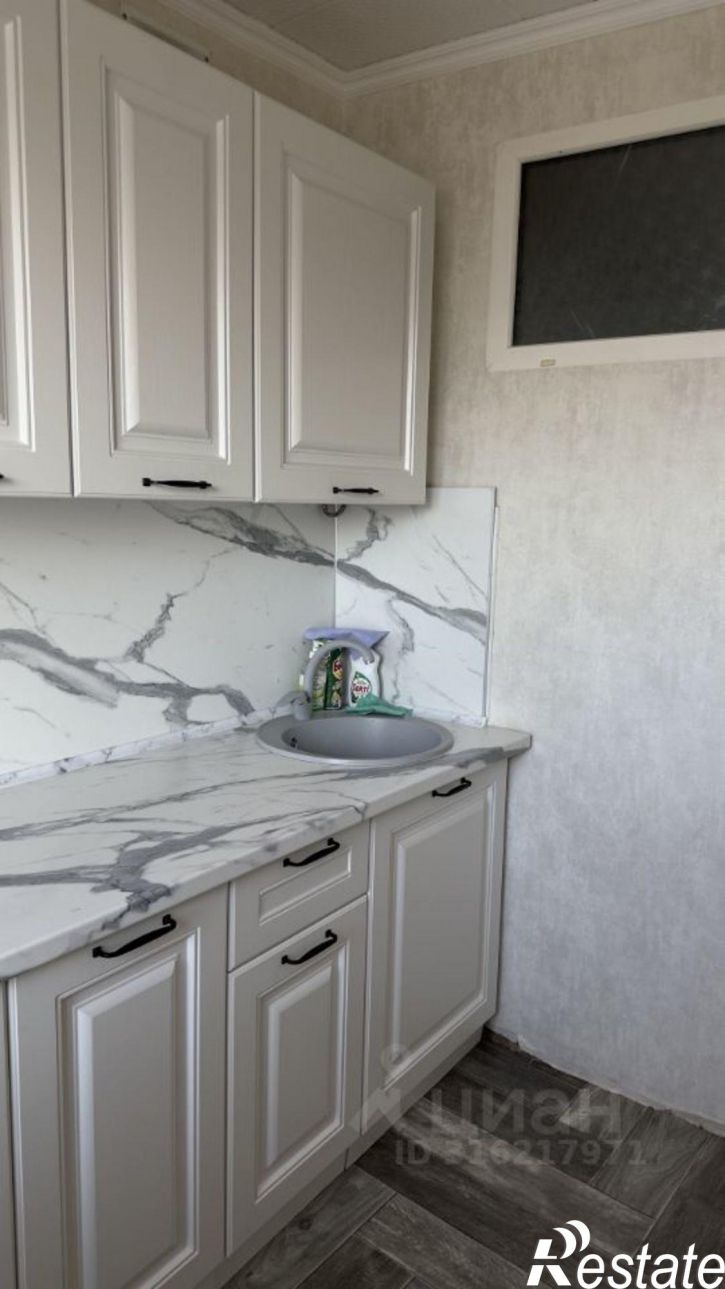 1-комн квартира улица Ларина, 15/2,  д. 15/2