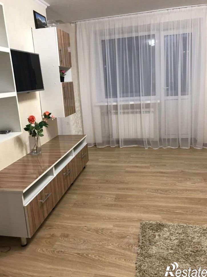 2-комн квартира улица Максима Горького, 291,  д. 291