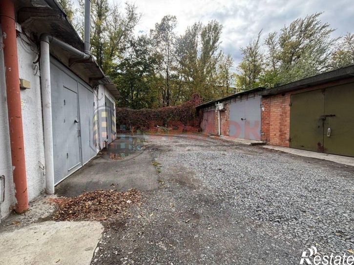 Гараж/парковка пр-кт 40-летия Победы, 27,  д. 27