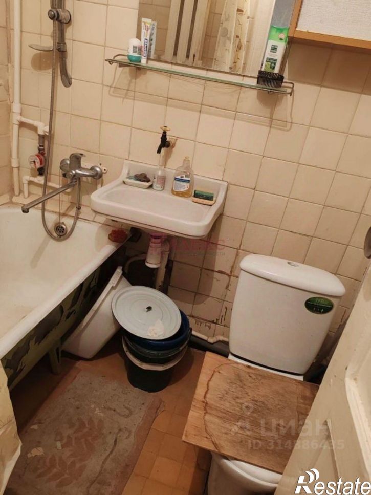 2-комн квартира пр-кт Соколова, 8,  д. 8