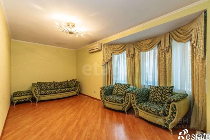 3-комн квартира Тургеневская улица, 37/18,  д. 37/18