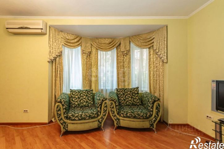 3-комн квартира Тургеневская улица, 37/18,  д. 37/18