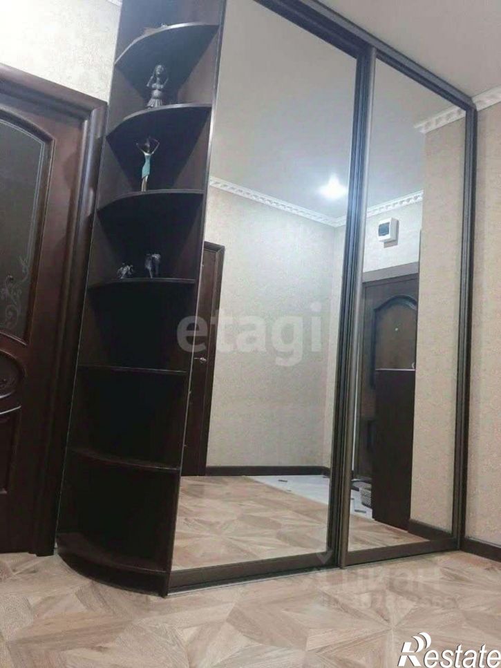 2-комн квартира ул 35-я линия, 83/75,  д. 83/75