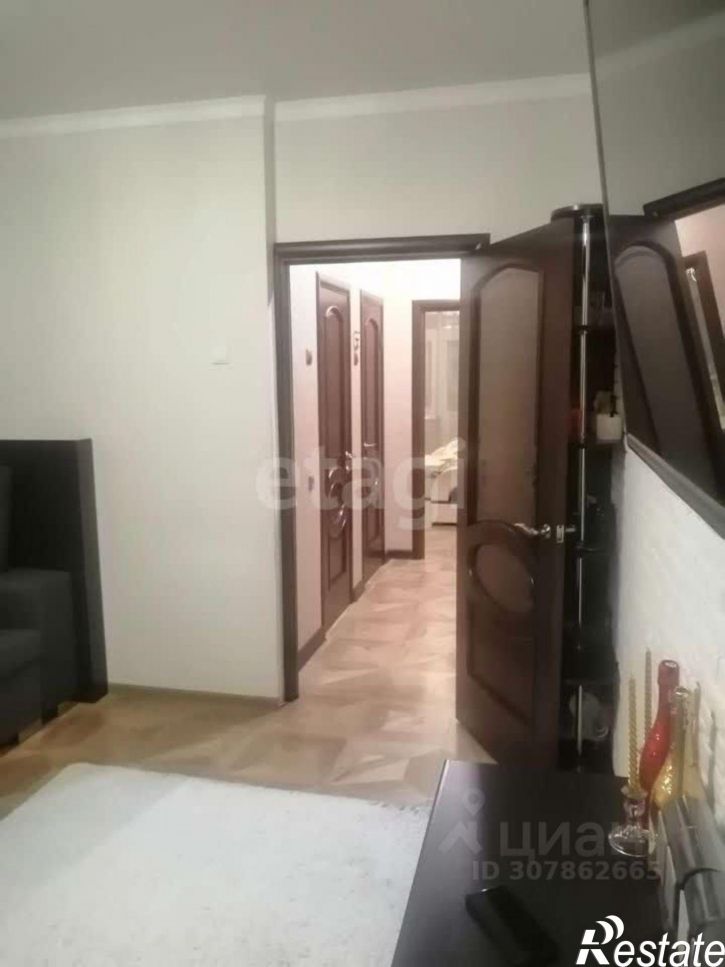 2-комн квартира ул 35-я линия, 83/75,  д. 83/75