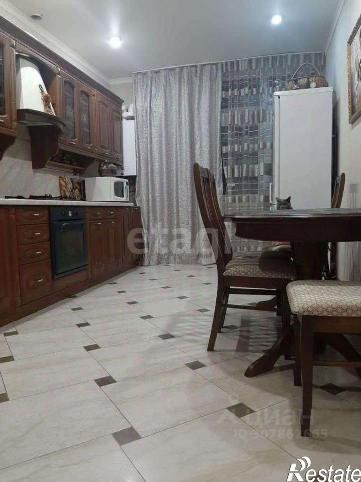 2-комн квартира ул 35-я линия, 83/75,  д. 83/75