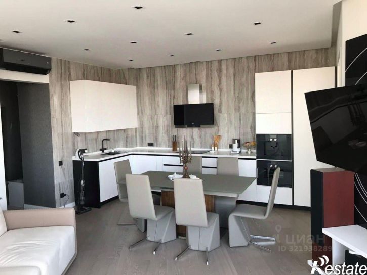 3-комн квартира Будённовский проспект, 66,  д. 66